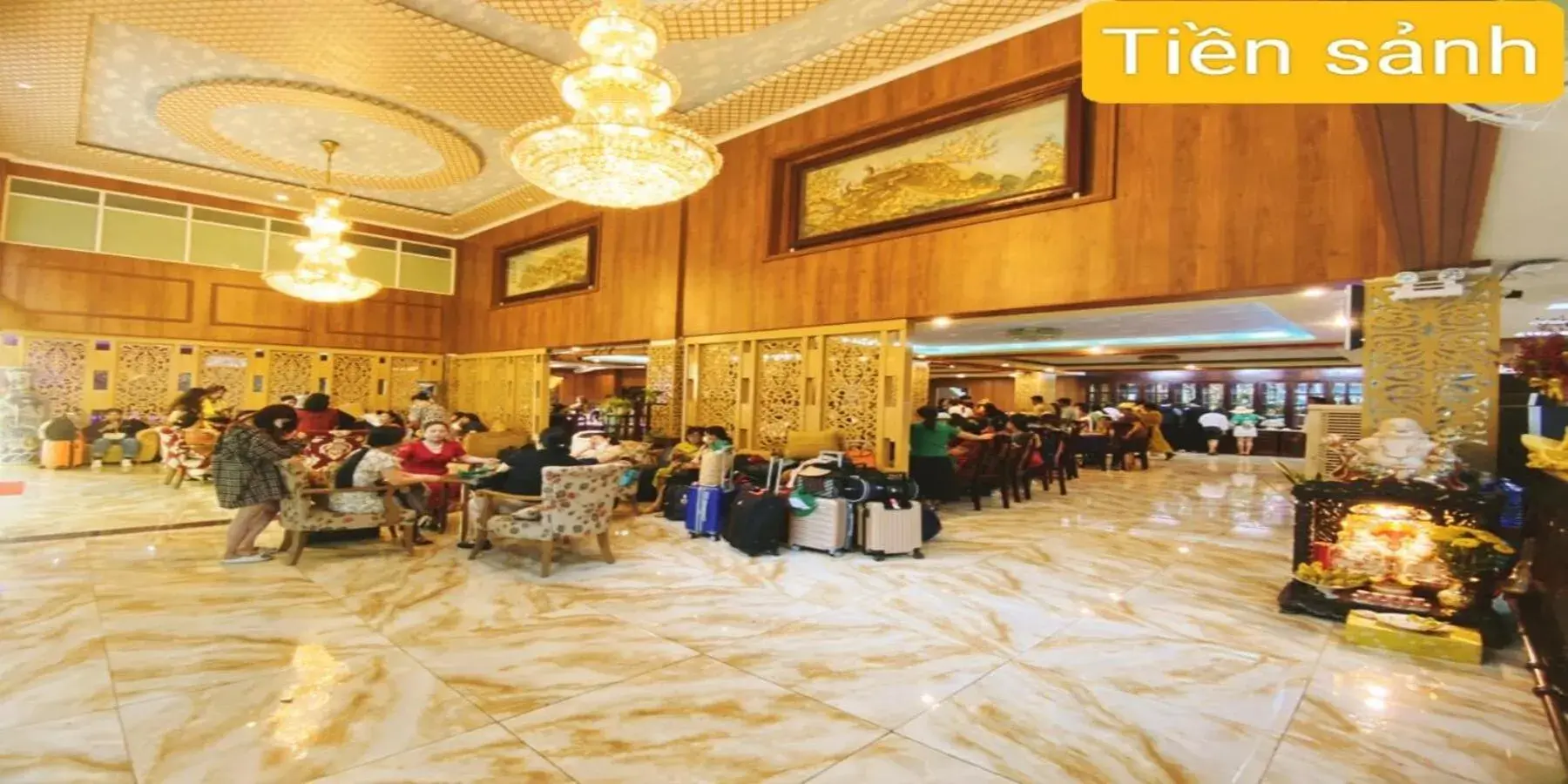 Property building in Linh Phuong 8 Hotel - 24 hours stay Property building in Linh Phuong 8 Hotel - 24 hours stay