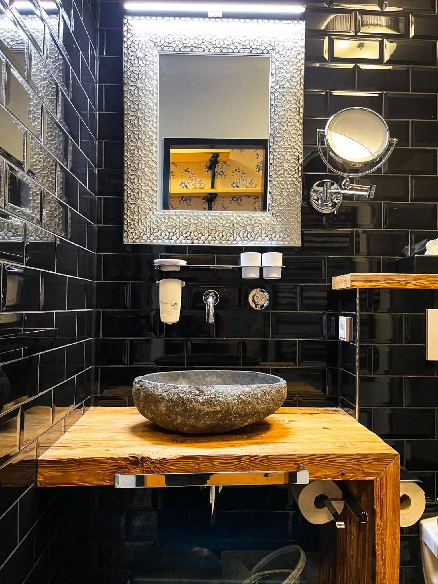 Bathroom in Design Hotel ALPENLIEBE - - - - Boutique-Flair - - - -