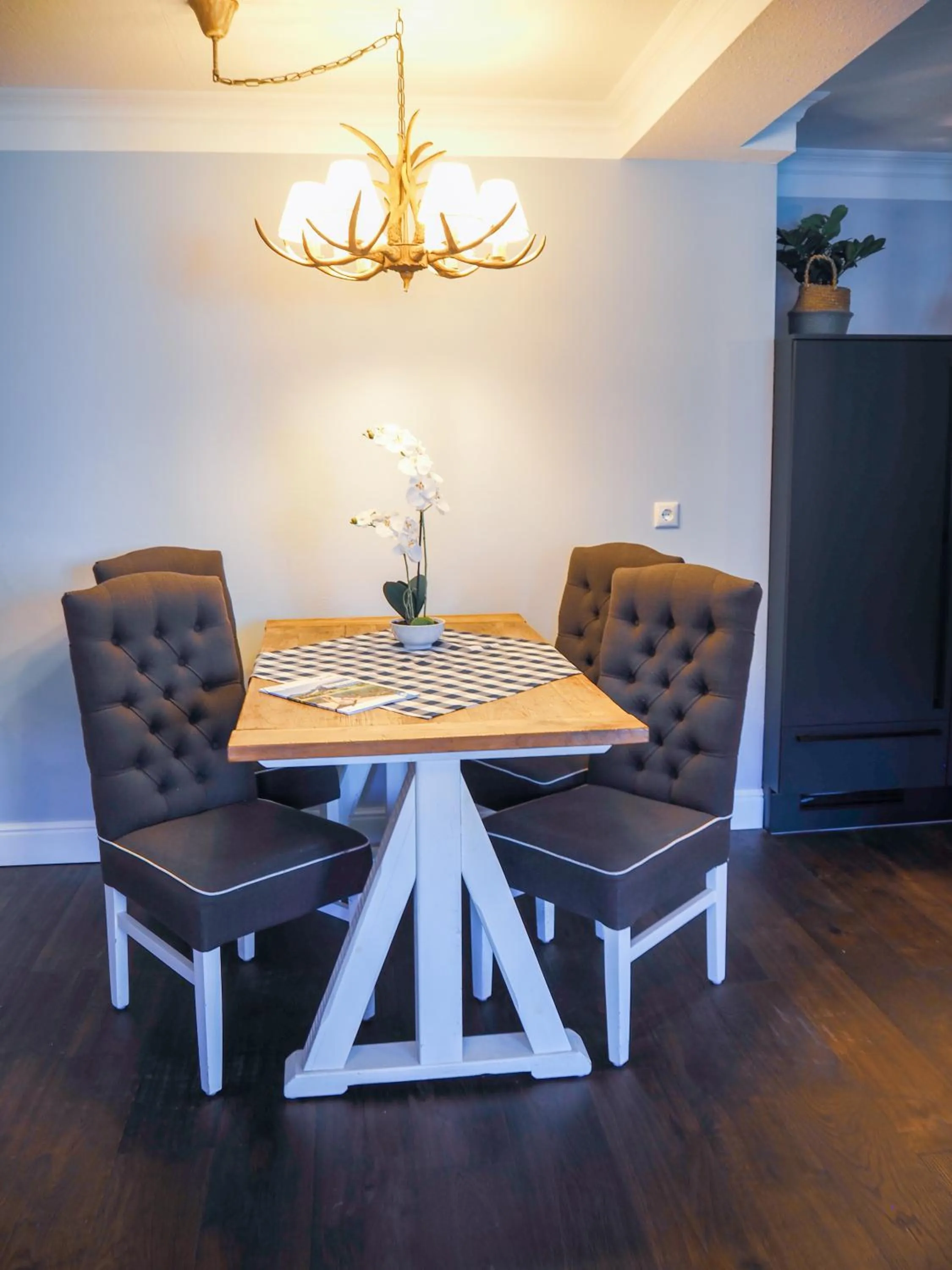 Dining area in Design Hotel ALPENLIEBE - - - - Boutique-Flair - - - -