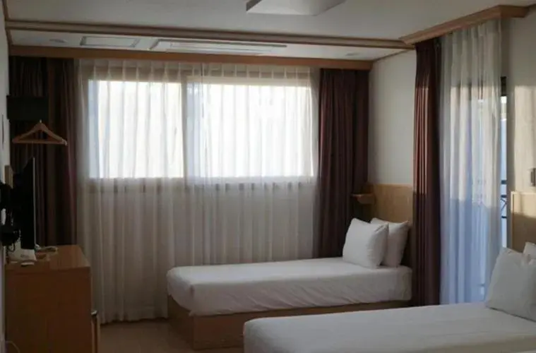 Triple Room in Soldongsan Stay Triple Room in Soldongsan Stay