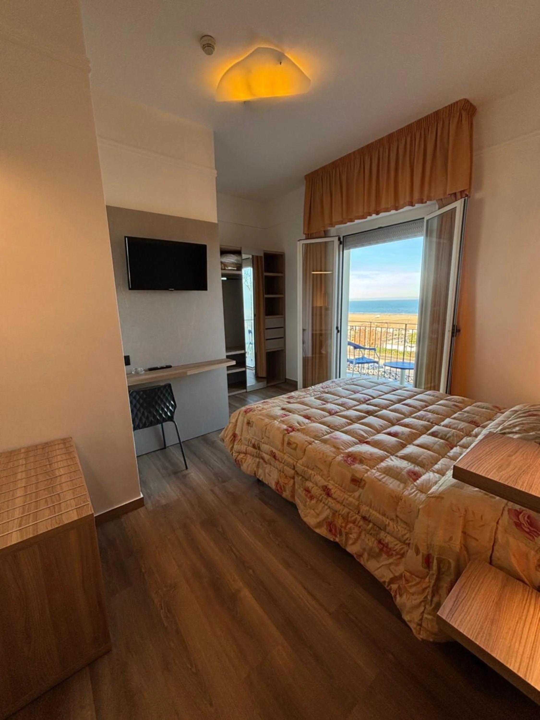 Bed in Hotel Cobalto