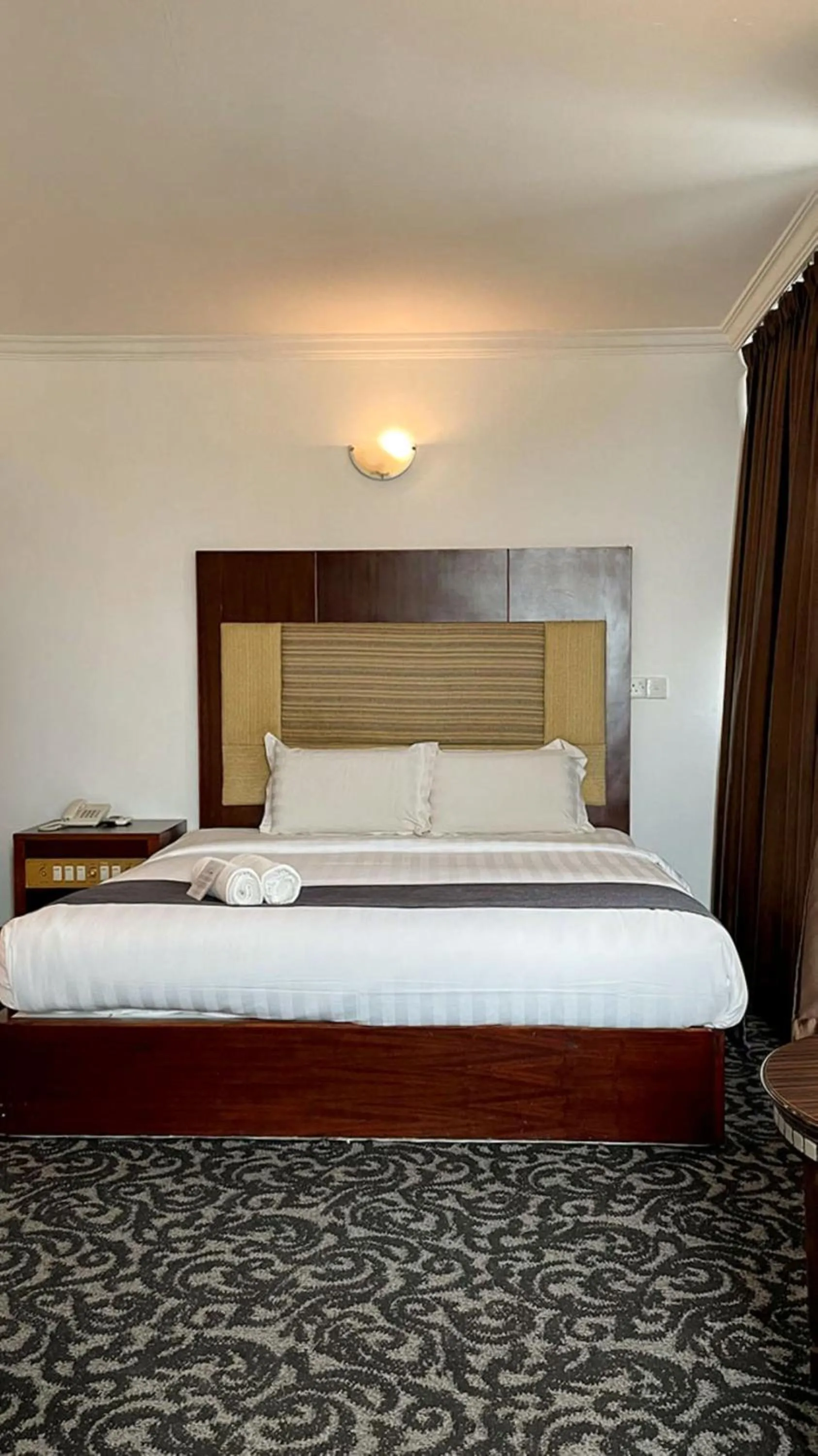 Bed in Swing & Pillows - Bandar Kuantan