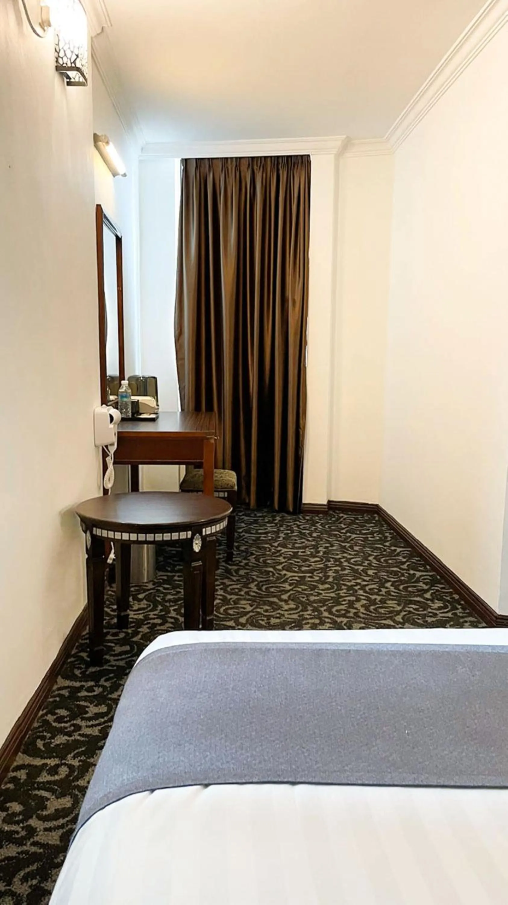 Bed in Swing & Pillows - Bandar Kuantan