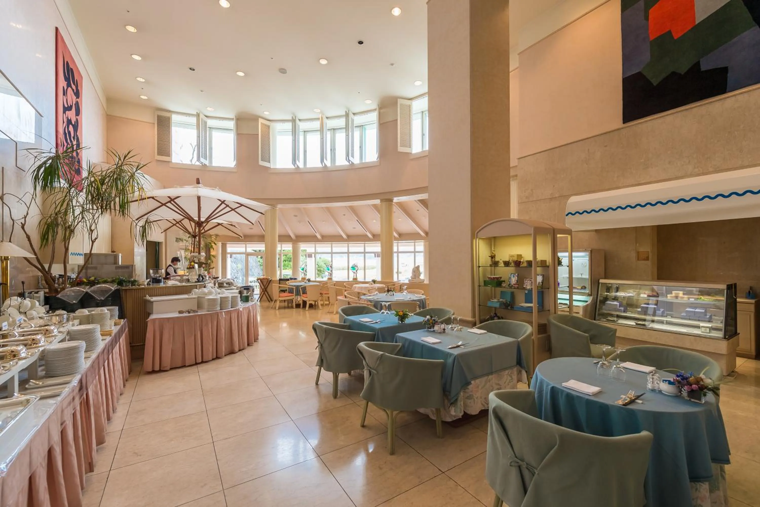 Restaurant/places to eat in Awashima Hotel