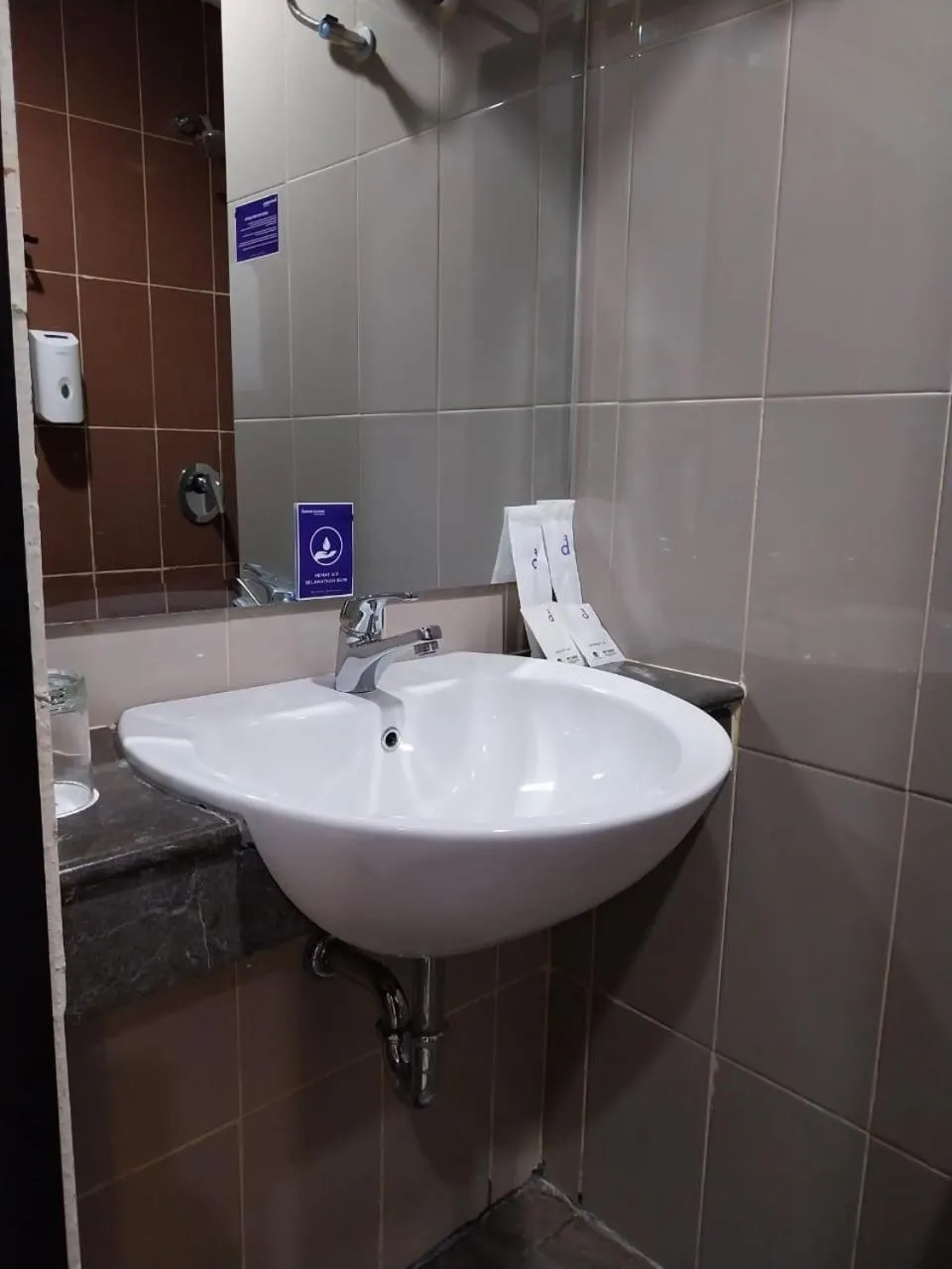 Bathroom in Daima Suites Margonda