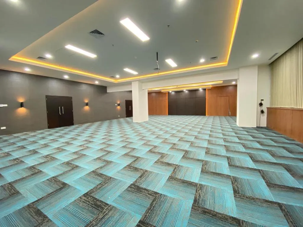 Business facilities in Daima Suites Margonda