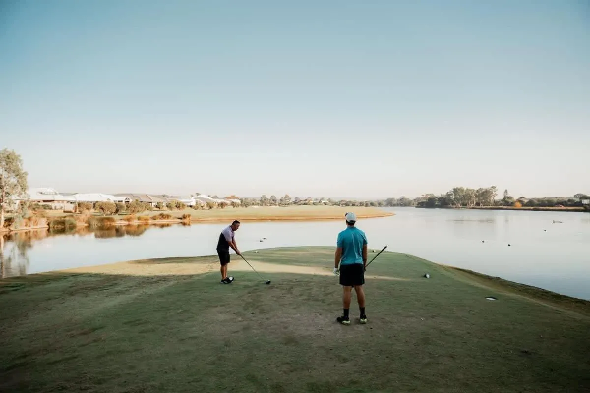 Boodalang House - access to golf course with views