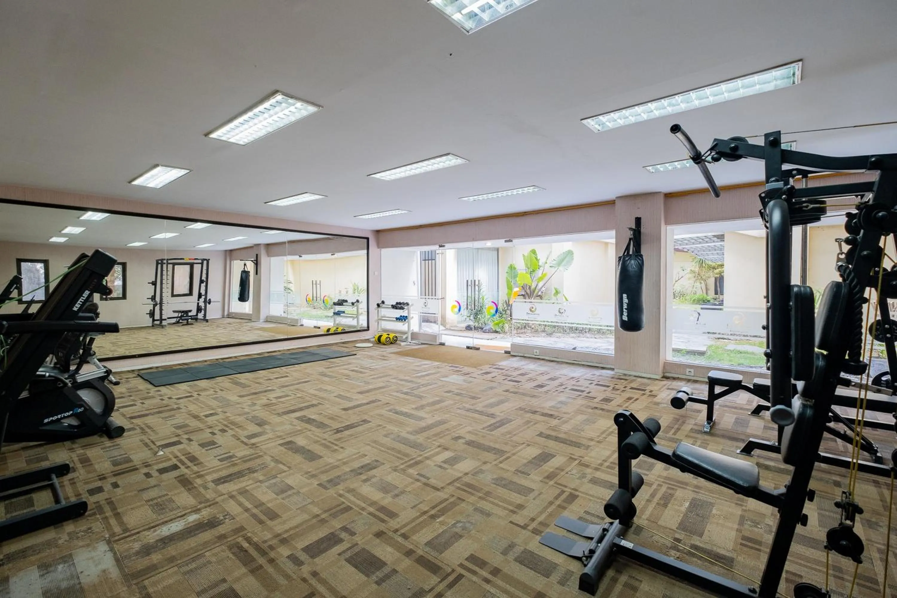 Fitness centre/facilities in RedDoorz Premium @ Jalan Veteran Bojonegoro
