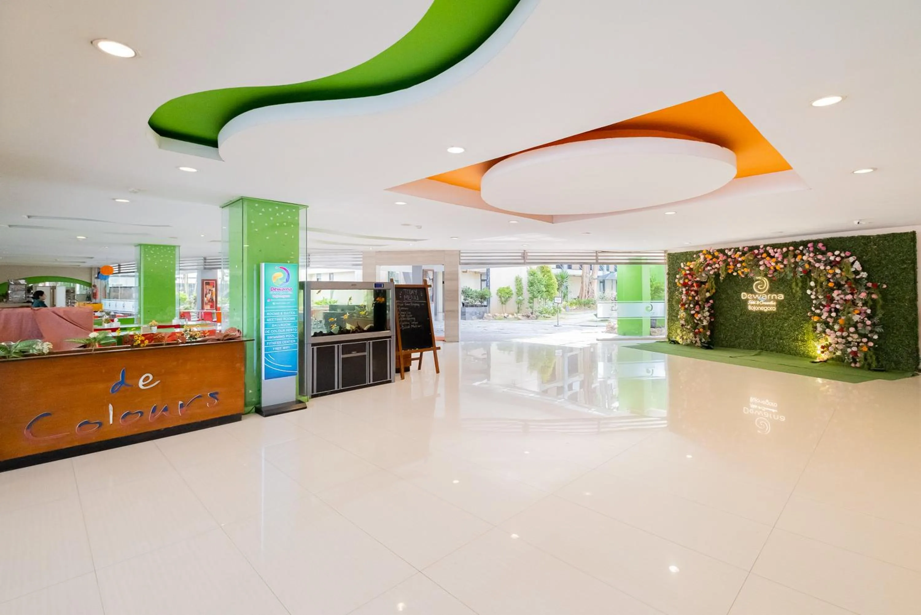 Lobby or reception in RedDoorz Premium @ Jalan Veteran Bojonegoro