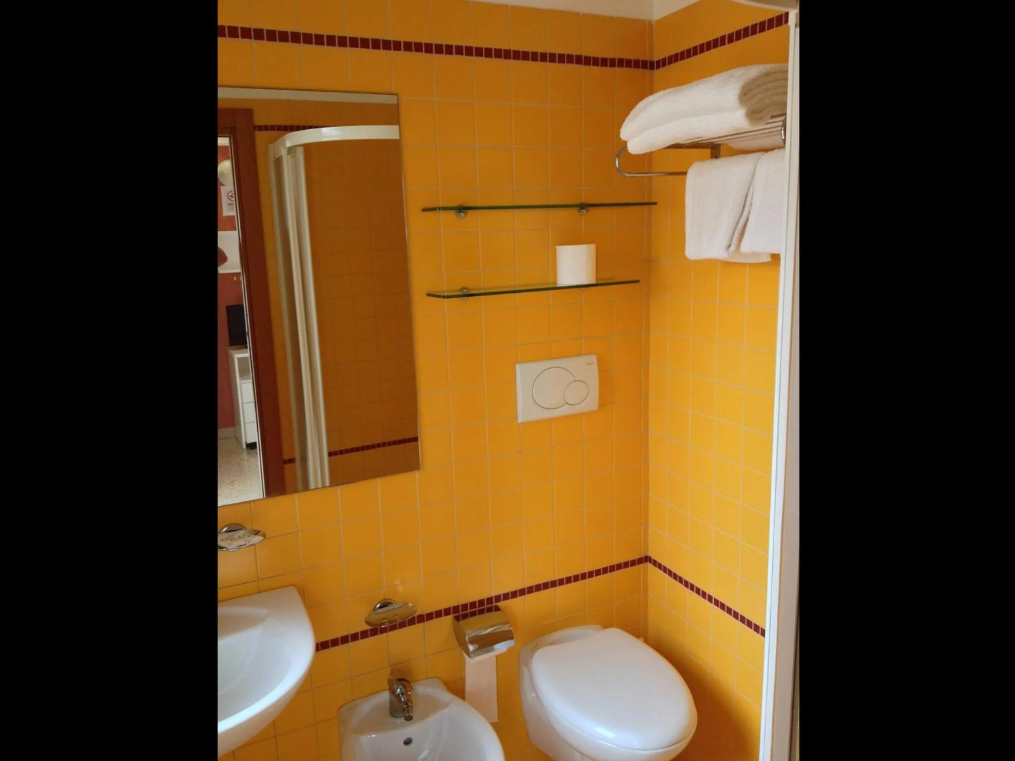 Bathroom in Hotel Emma Nord