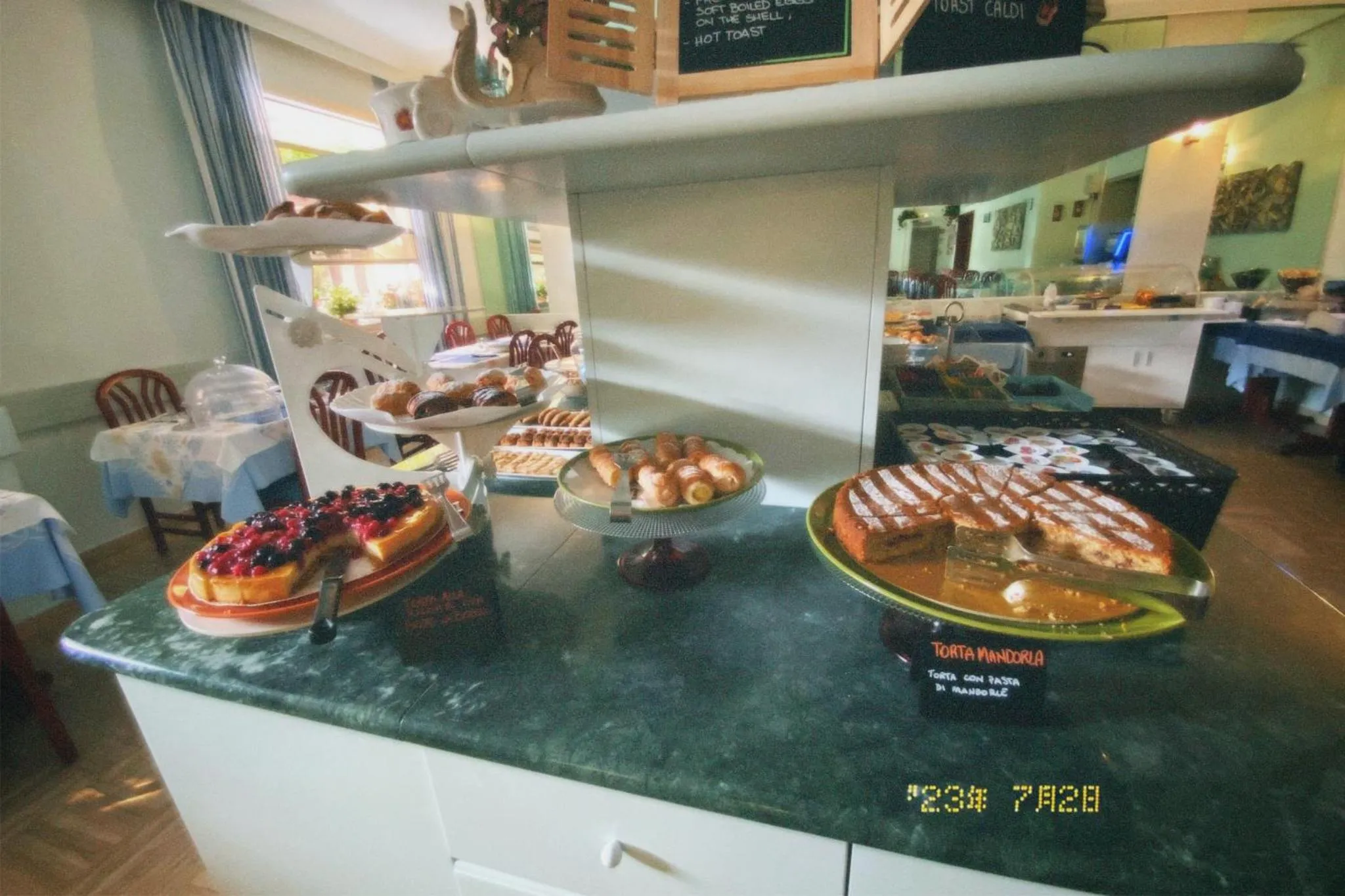 Breakfast in Hotel Emma Nord