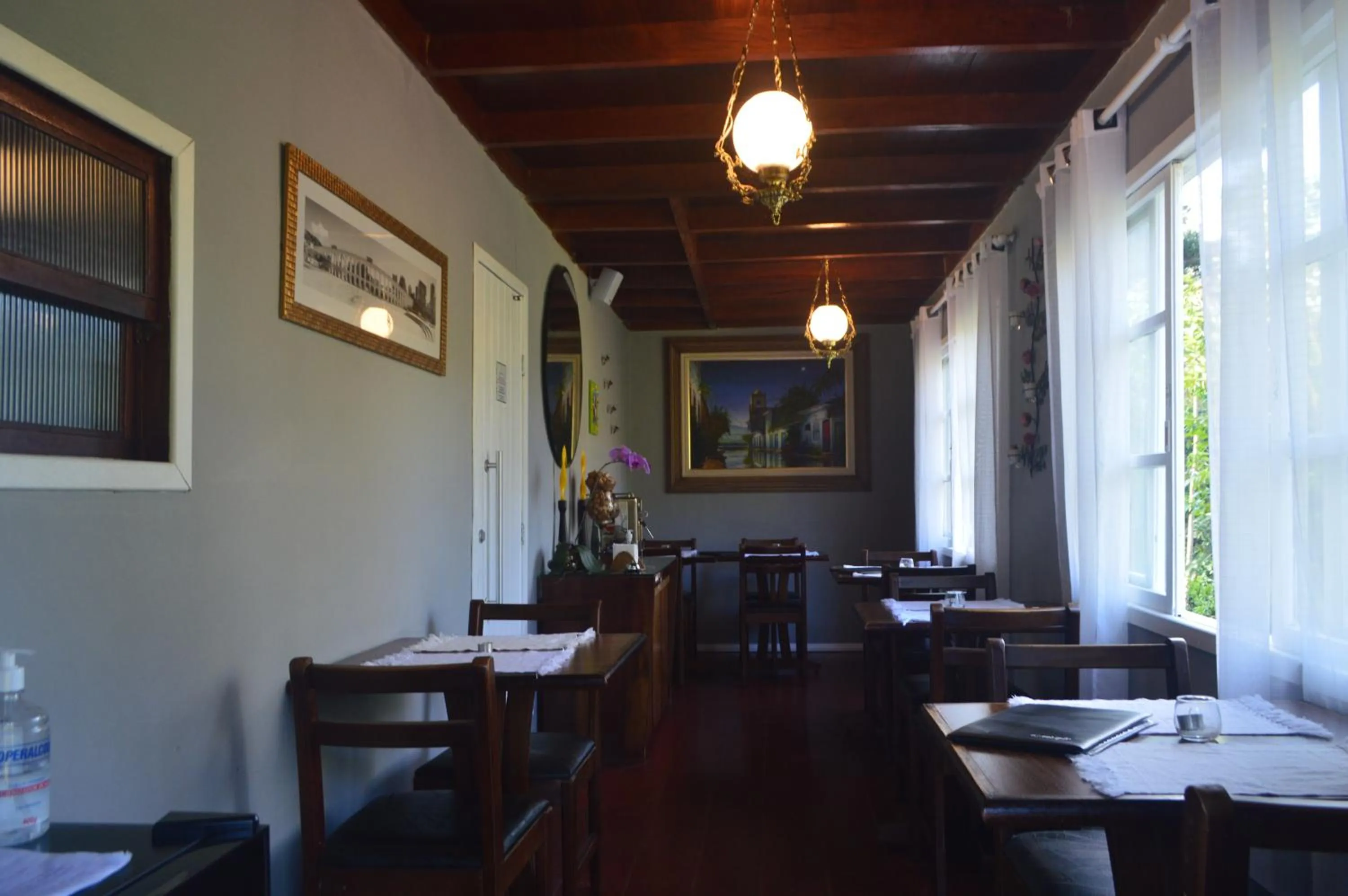 Restaurant/places to eat in Pousada Refúgio das Aves