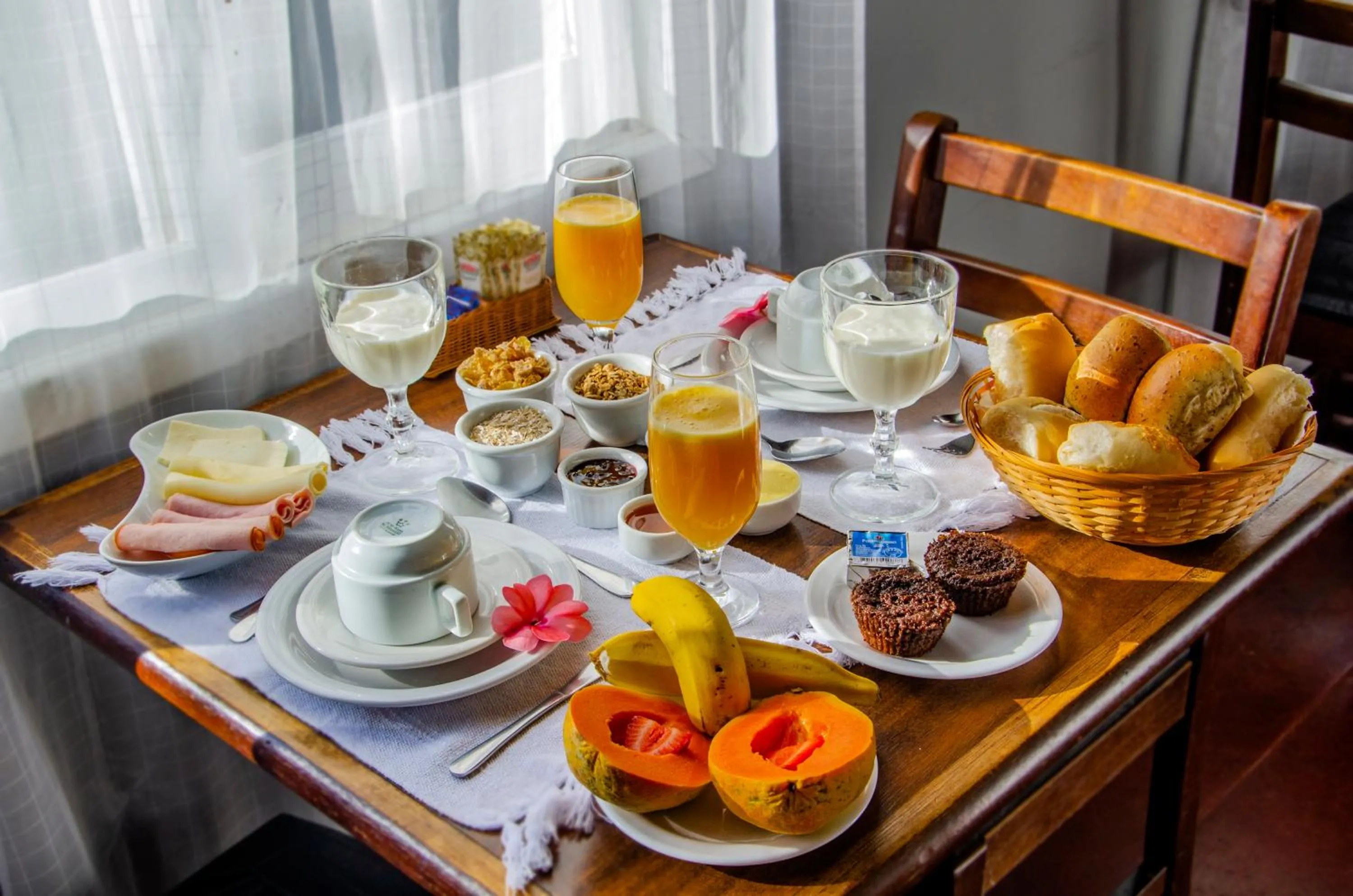Breakfast in Pousada Refúgio das Aves