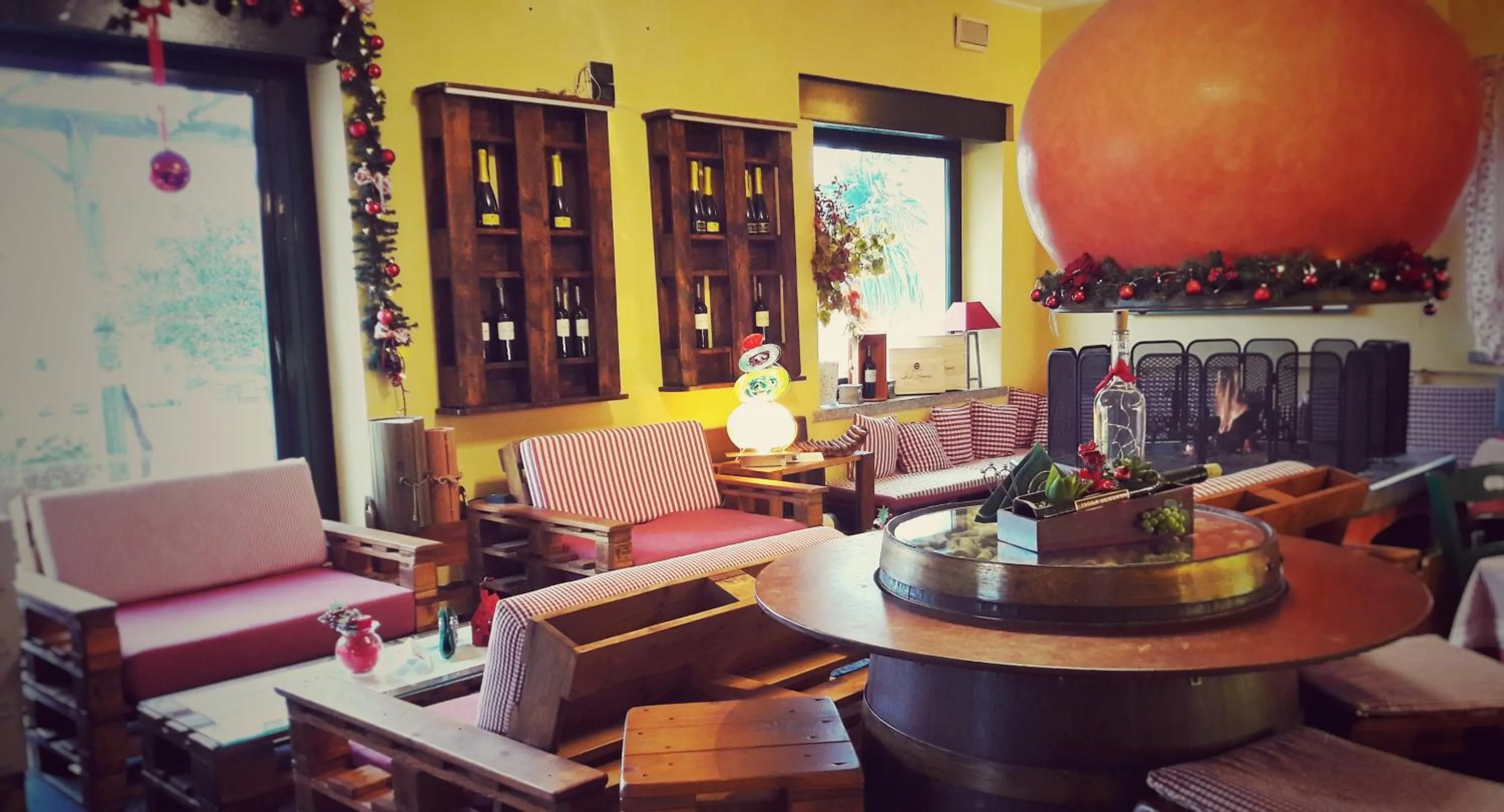 Restaurant/places to eat in Agriturismo Isola Augusta