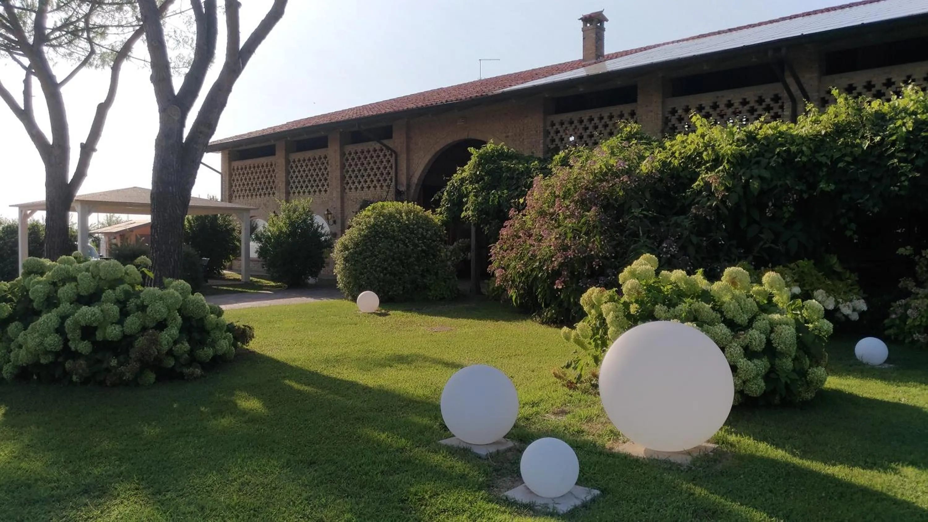 Garden view in Agriturismo Isola Augusta