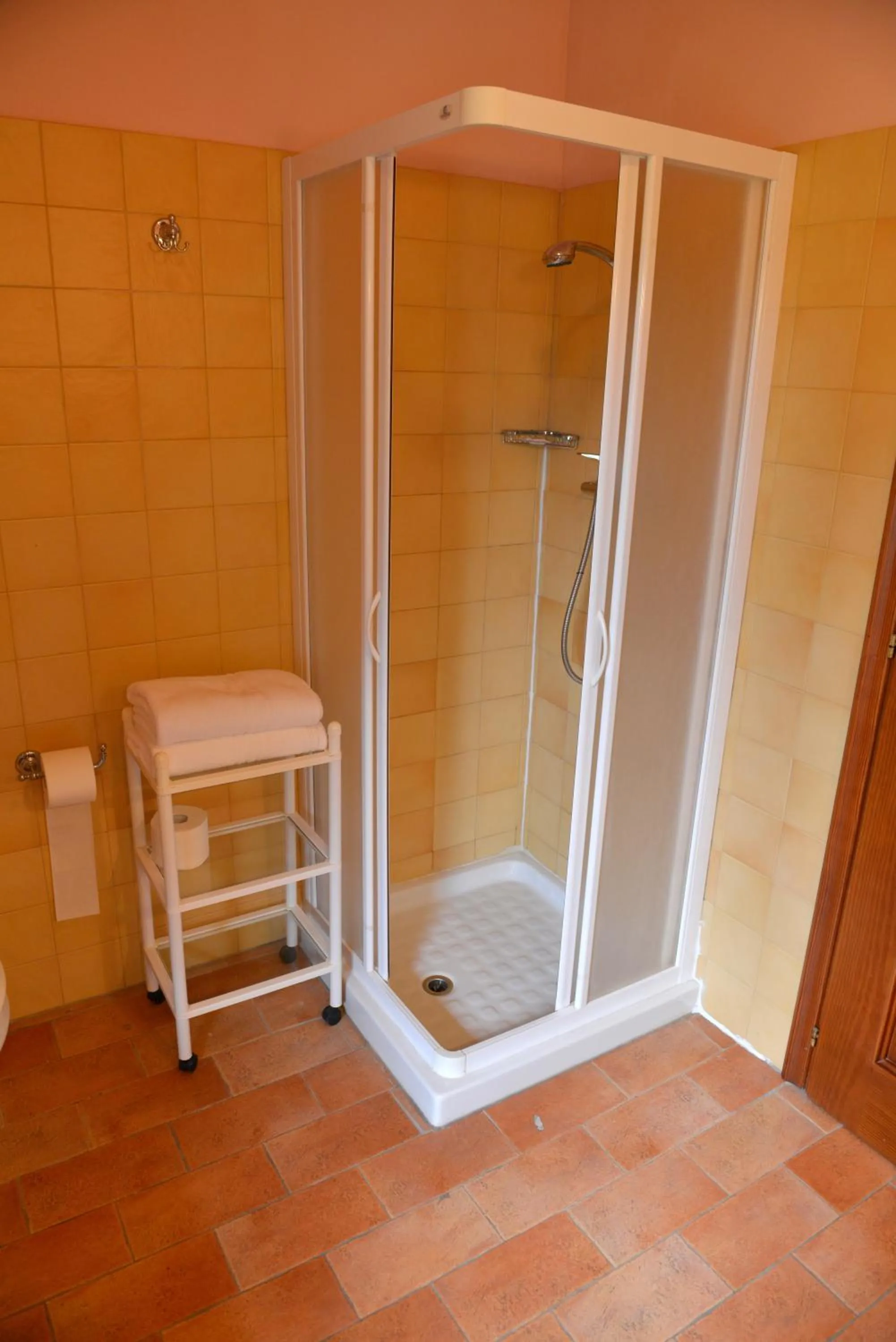 Shower in Agriturismo Isola Augusta