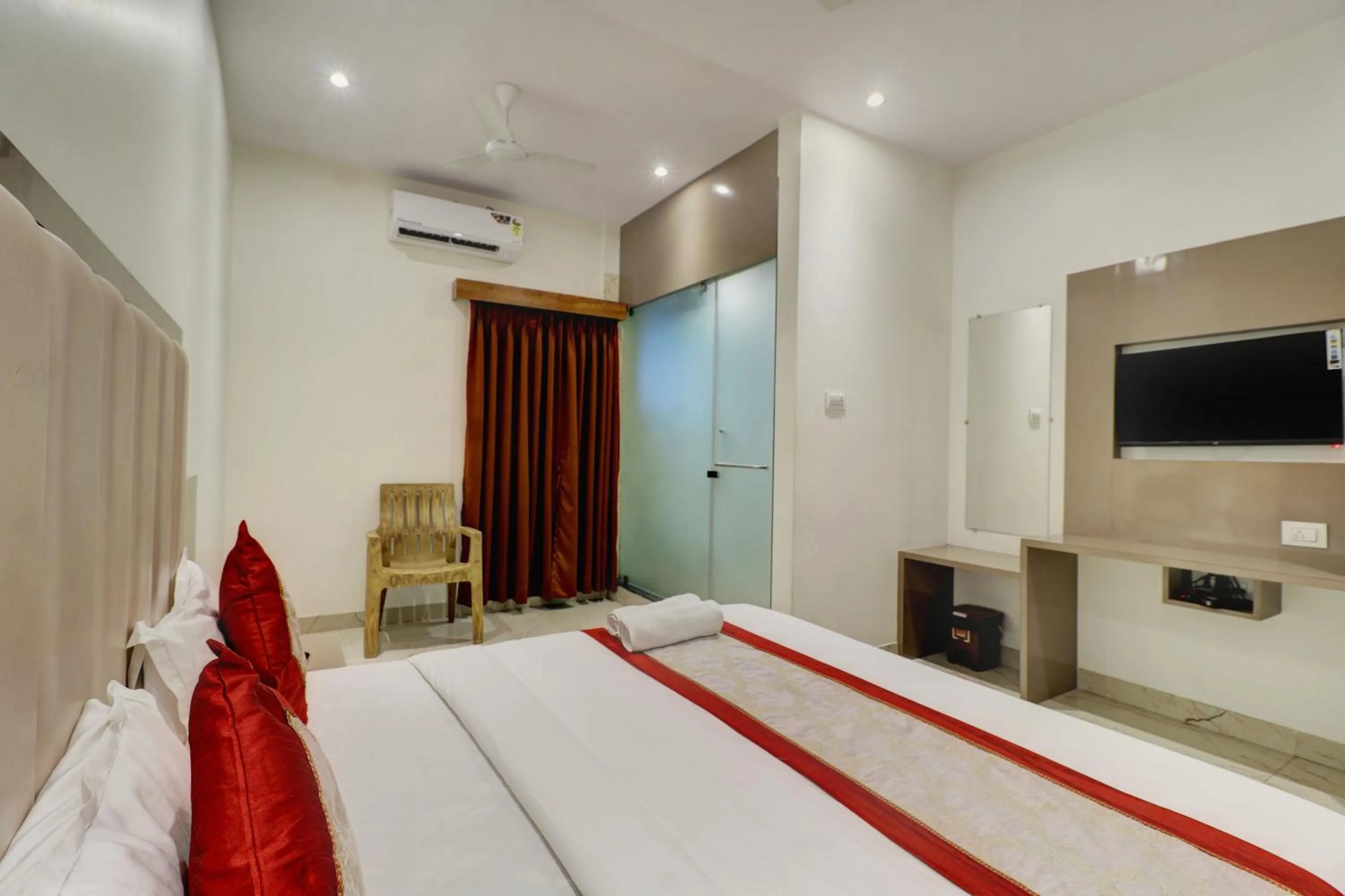 Bedroom, Bed in Hotel A K Fort Inn