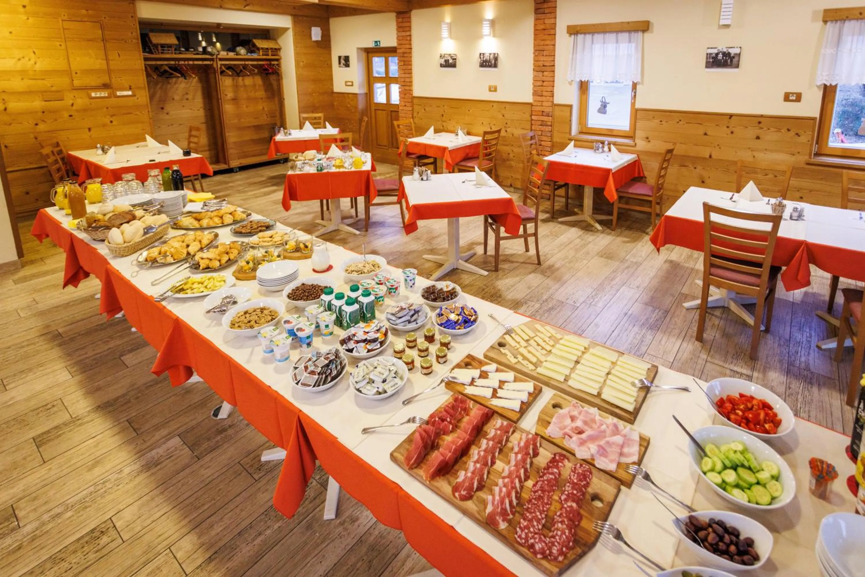 Restaurant/places to eat in Hotel Vegov Hram