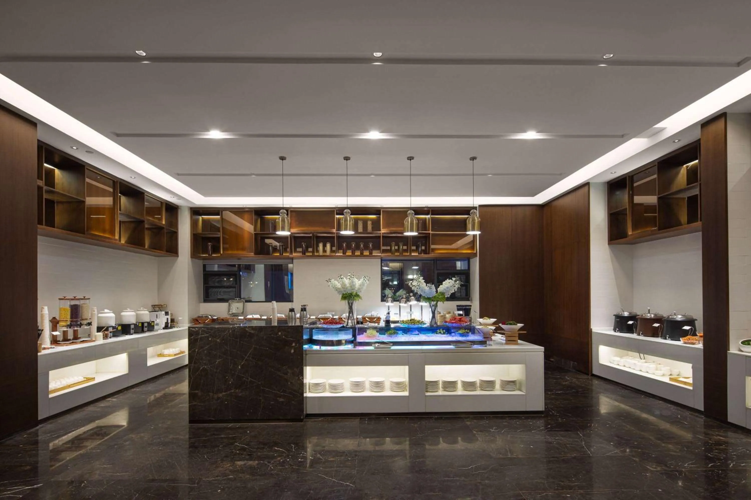 Restaurant/places to eat in Hawthorn by Wyndham Dali Erhai Park