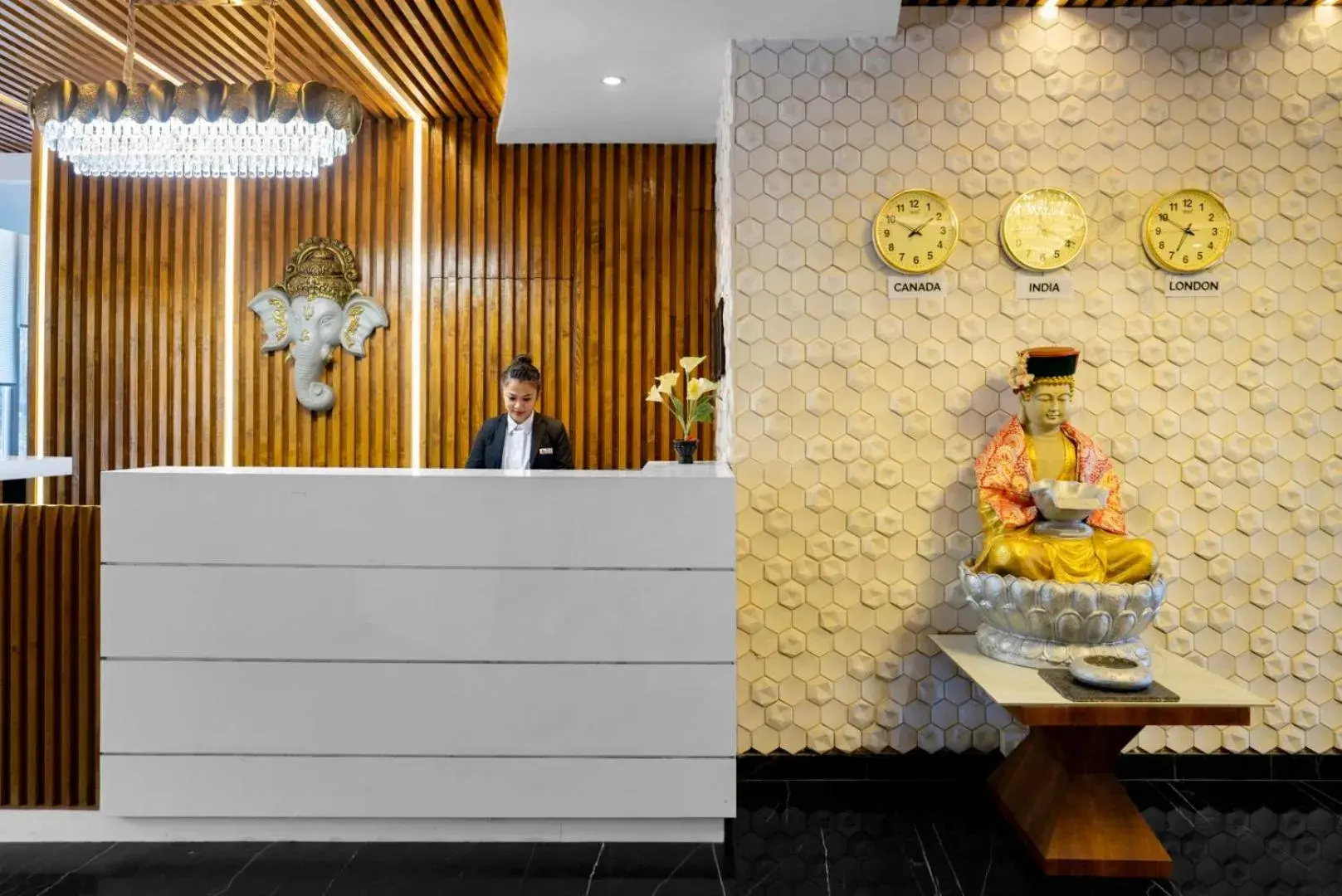 Lobby or reception in SPT Clarks Inn Suite, Mandi Lobby or reception in SPT Clarks Inn Suite, Mandi