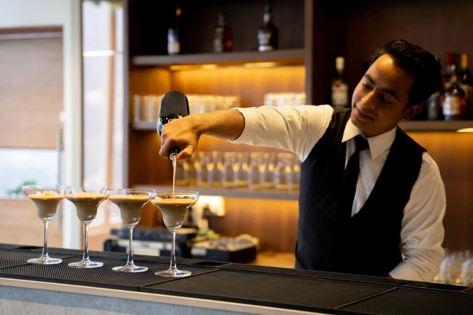 Lounge or bar in SPT Clarks Inn Suite, Mandi Lounge or bar in SPT Clarks Inn Suite, Mandi