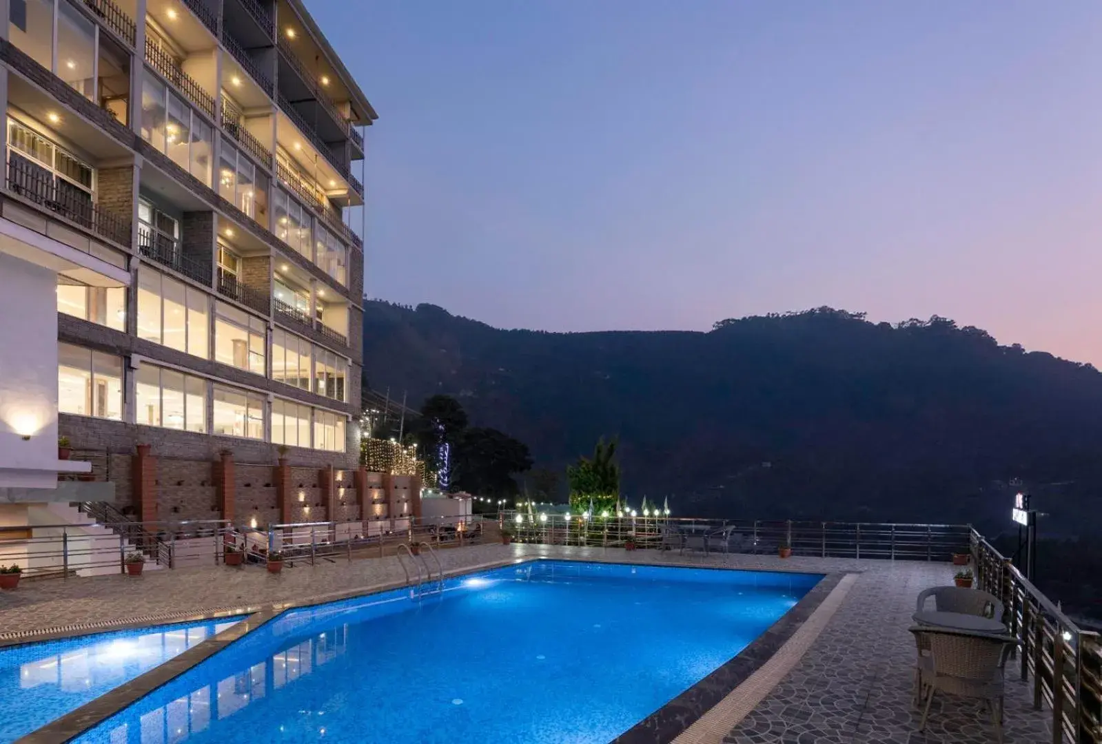 Swimming pool in SPT Clarks Inn Suite, Mandi Swimming pool in SPT Clarks Inn Suite, Mandi