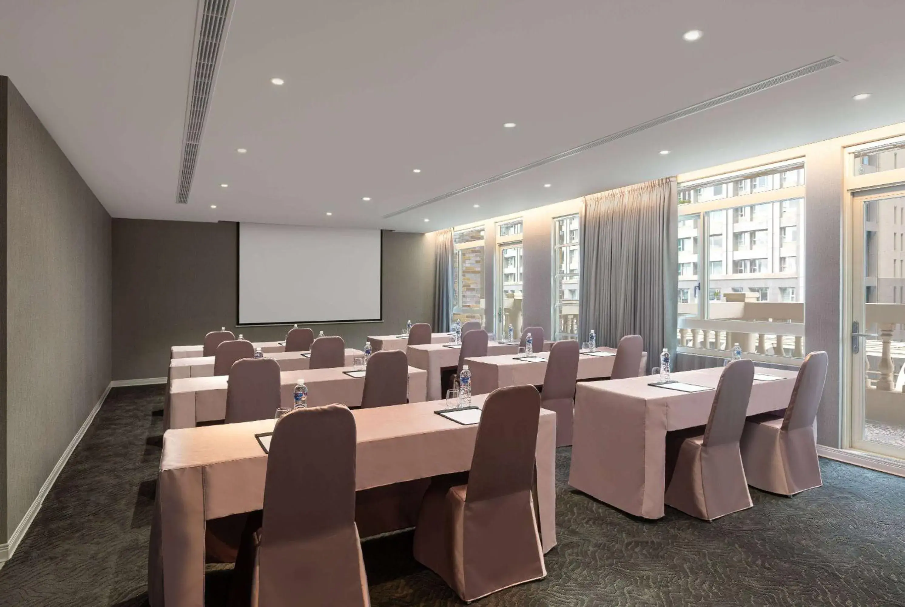 Meeting/conference room in TRYP by Wyndham New Taipei Linkou