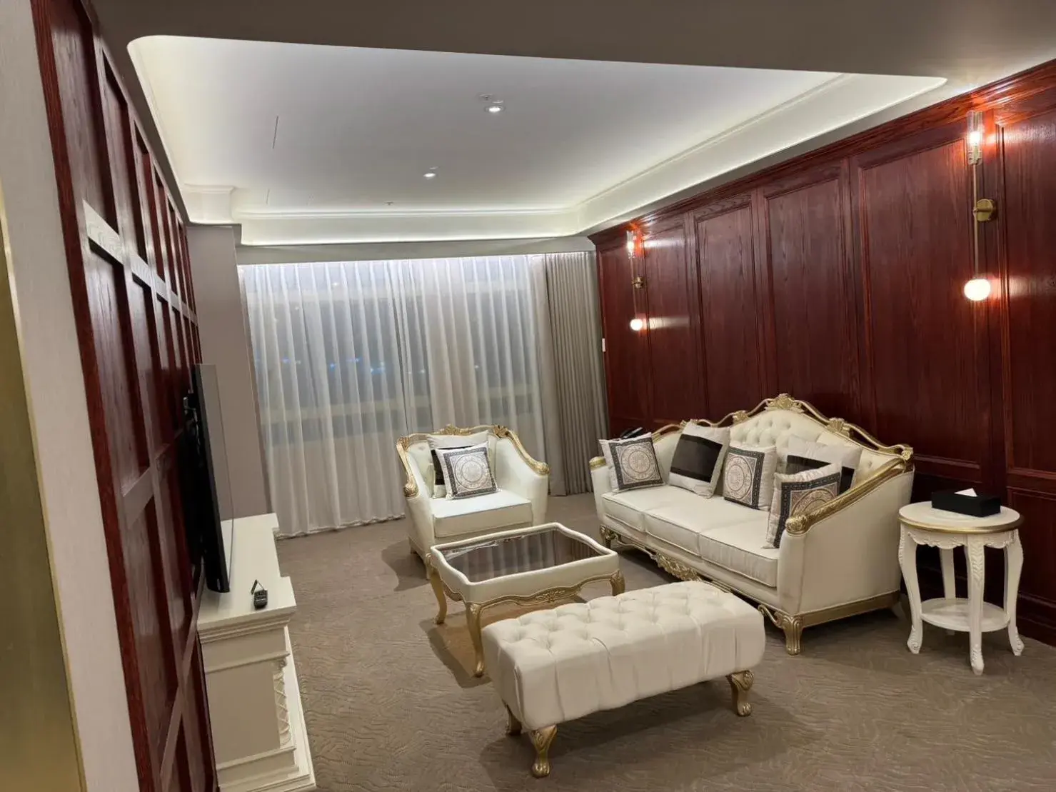 Living room in TRYP by Wyndham New Taipei Linkou 新北林口爵怡溫德姆酒店機場捷運MRTA9林口站 Living room in TRYP by Wyndham New Taipei Linkou 新北林口爵怡溫德姆酒店機場捷運MRTA9林口站