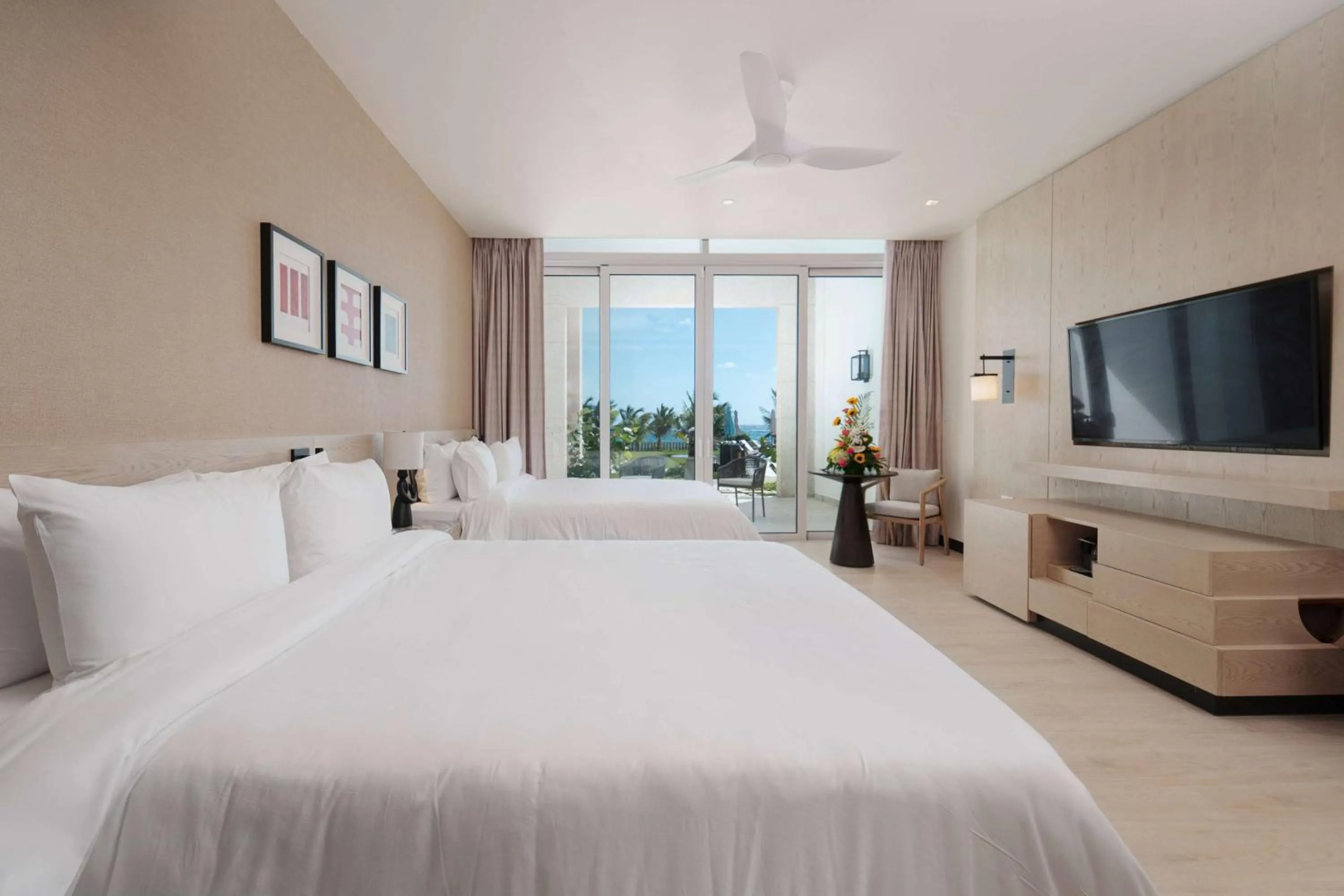 Photo of the whole room, Bed in Wyndham Grand Barbados Sam Lords Castle All Inclusive Resort