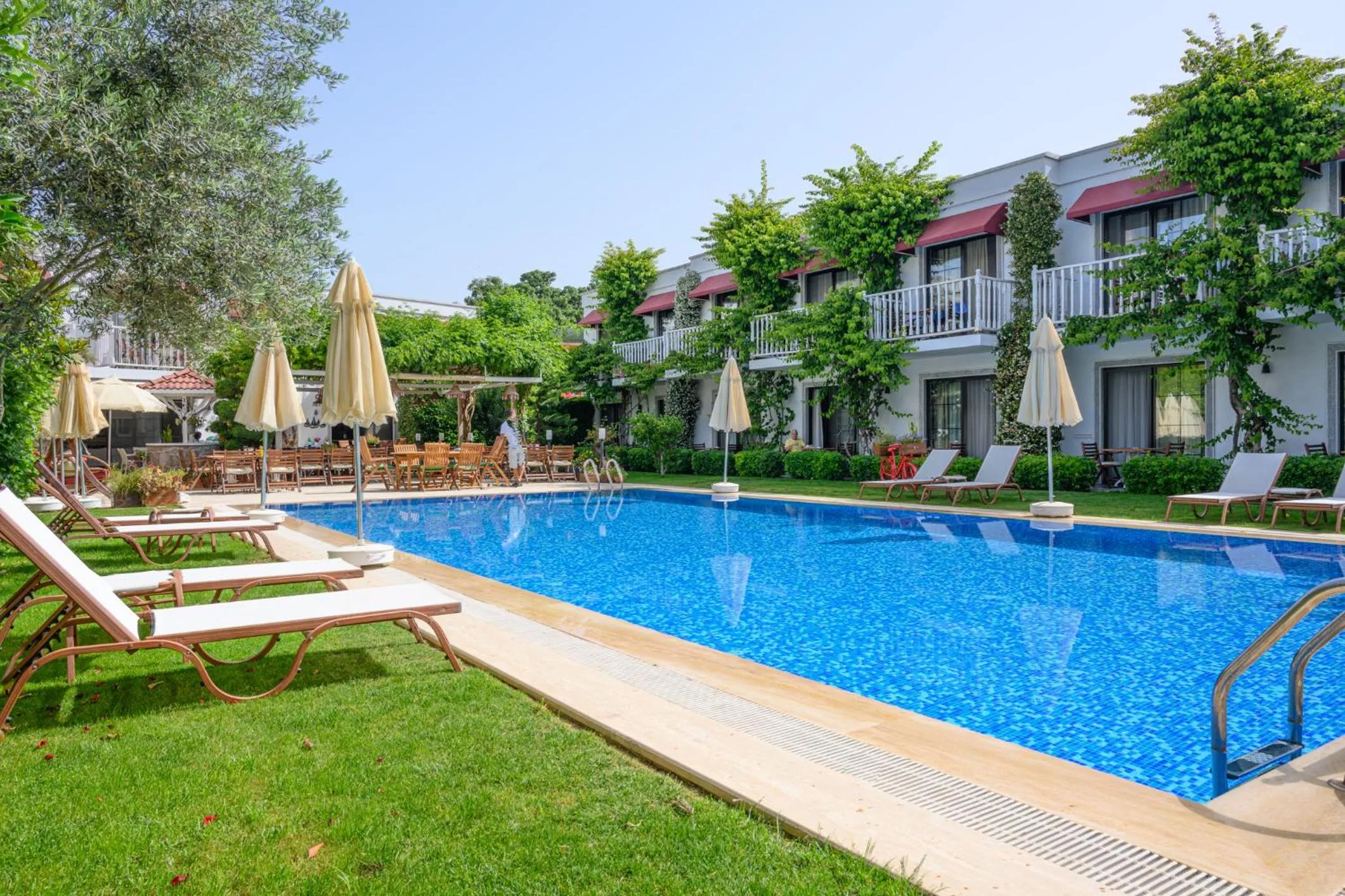 Swimming pool in Villa Rustica Hotel