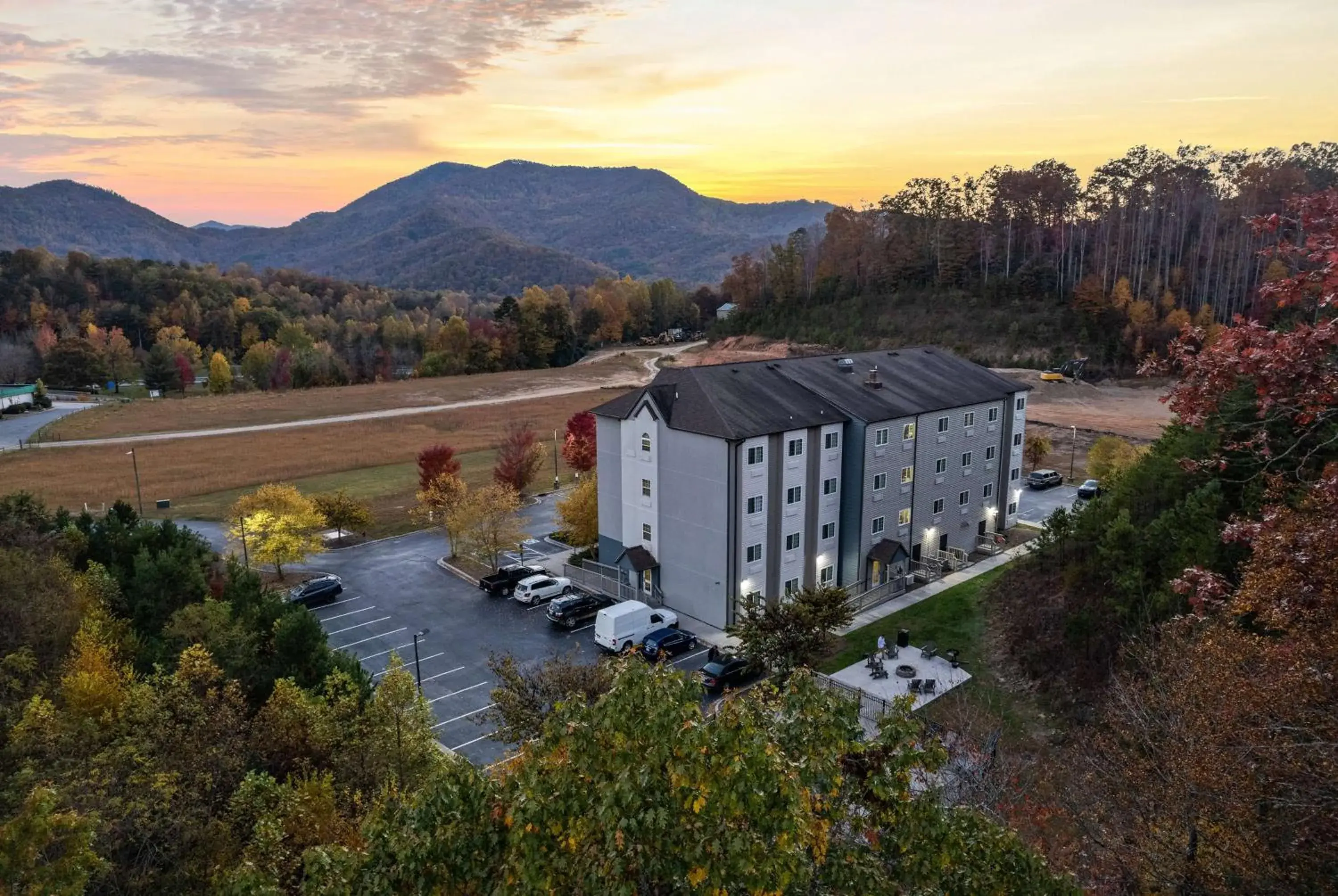 Property building in Microtel Inn & Suites Dillsboro/Sylva Property building in Microtel Inn & Suites Dillsboro/Sylva