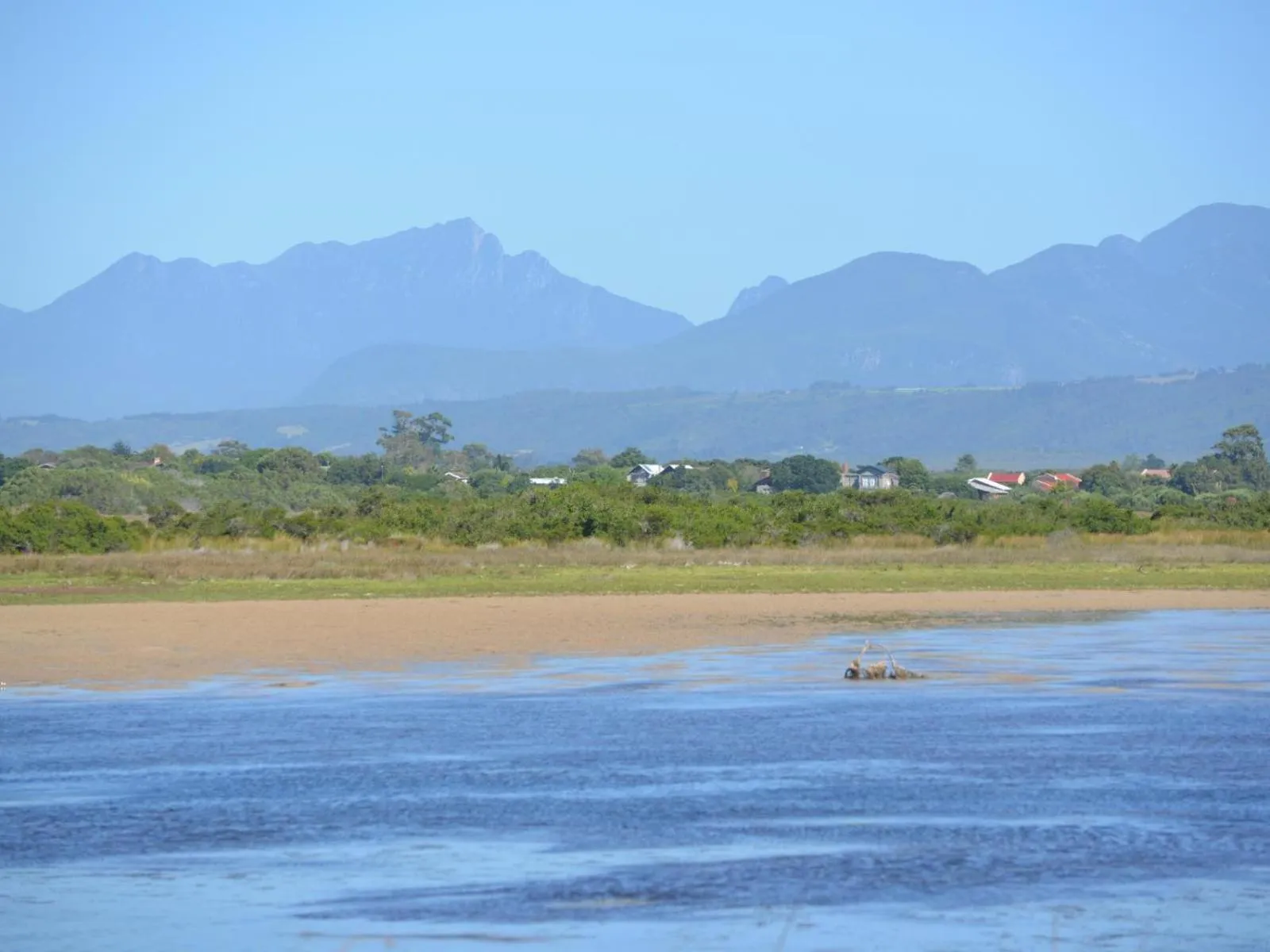 Mountain view in Water's Edge