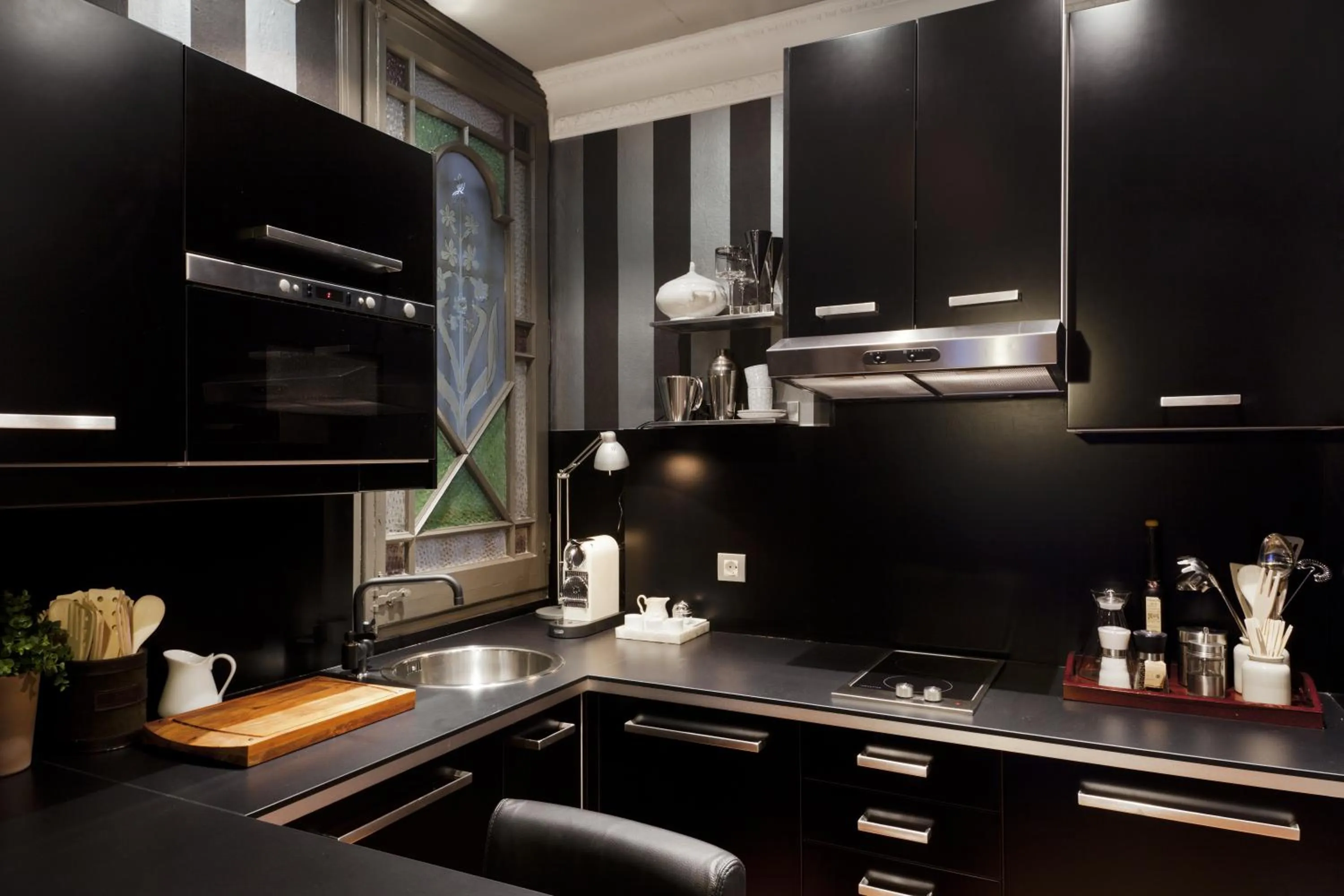 Kitchen or kitchenette in SuiteaBCN