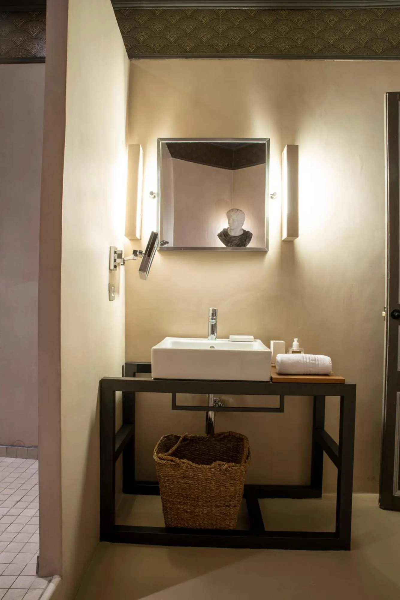 Bathroom in SuiteaBCN