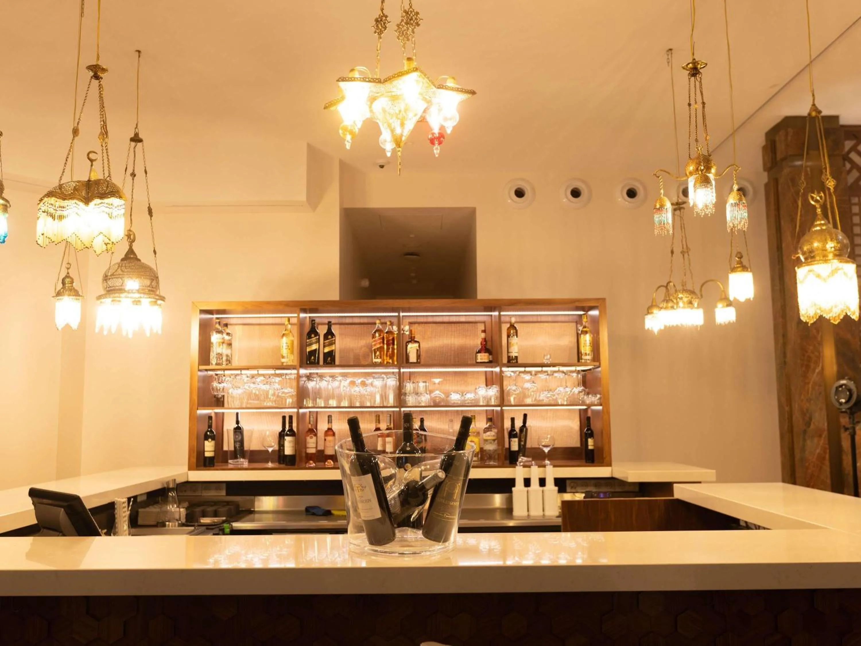 Lounge or bar in Mercure Alger Palais Des Congres