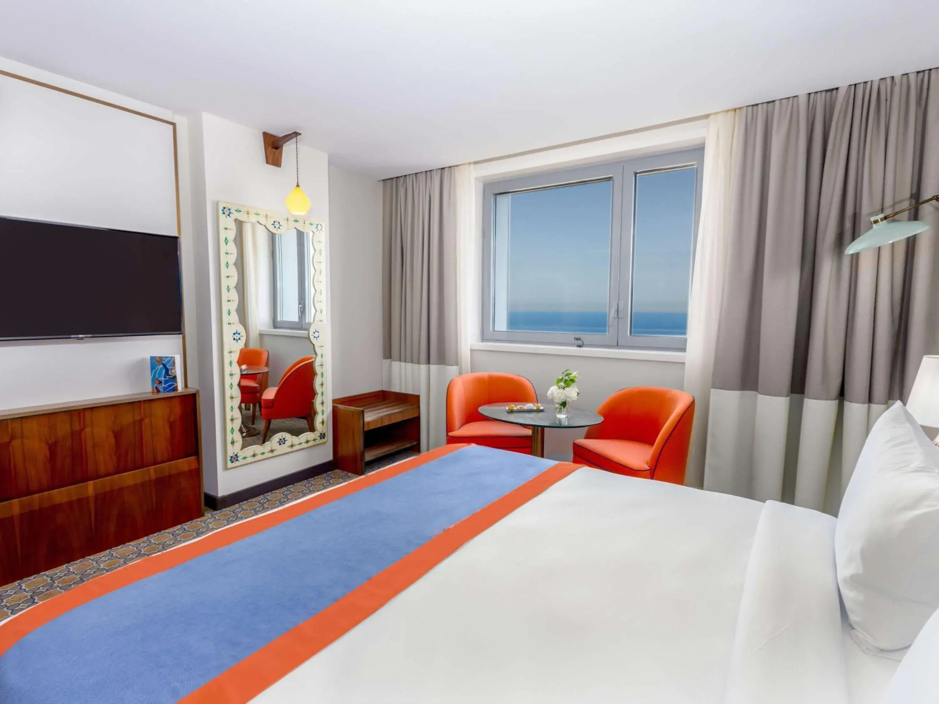 Bedroom, Bed in Mercure Alger Palais Des Congres Bedroom, Bed in Mercure Alger Palais Des Congres