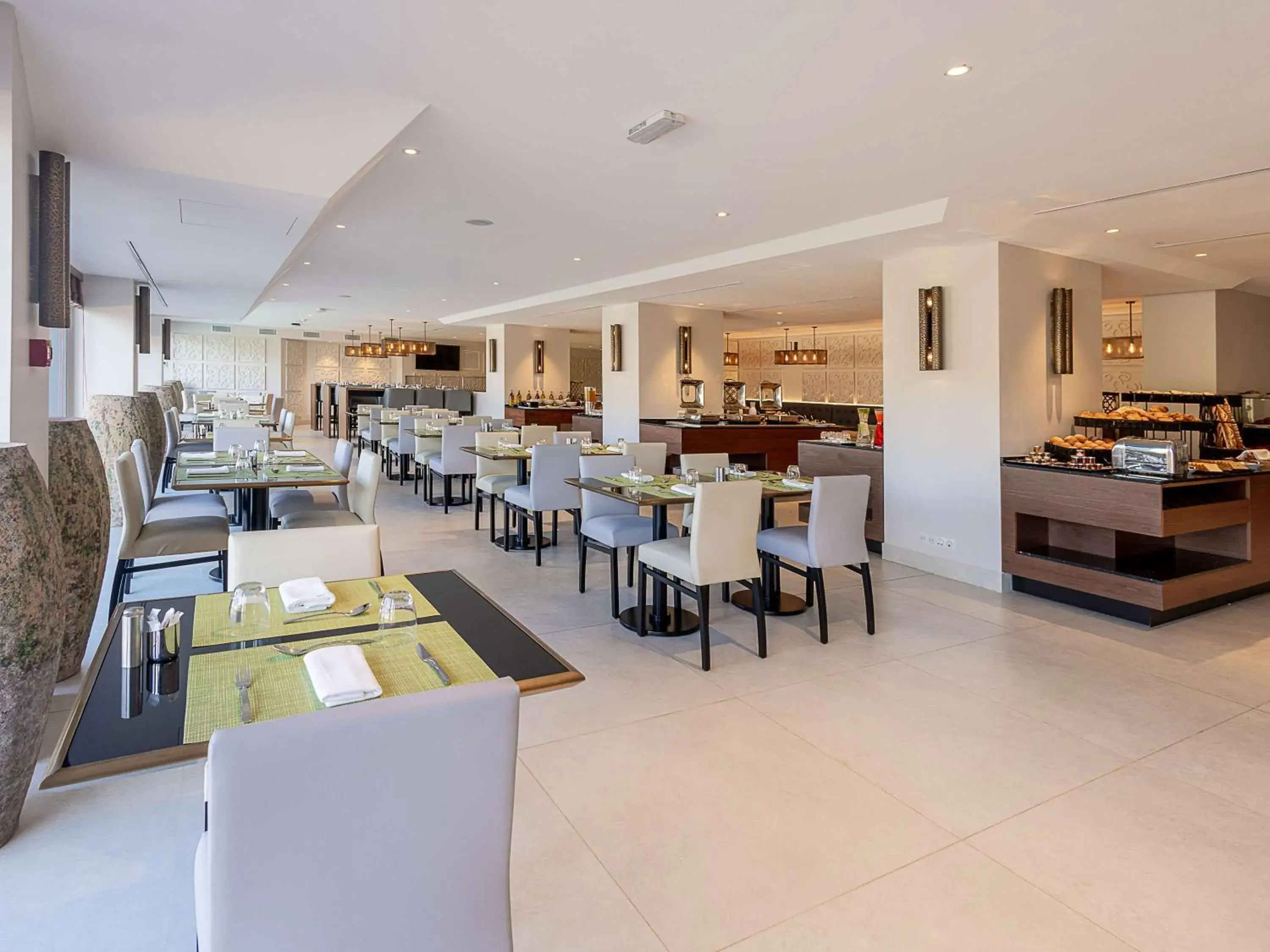 Property building in Mercure Alger Palais Des Congres Property building in Mercure Alger Palais Des Congres