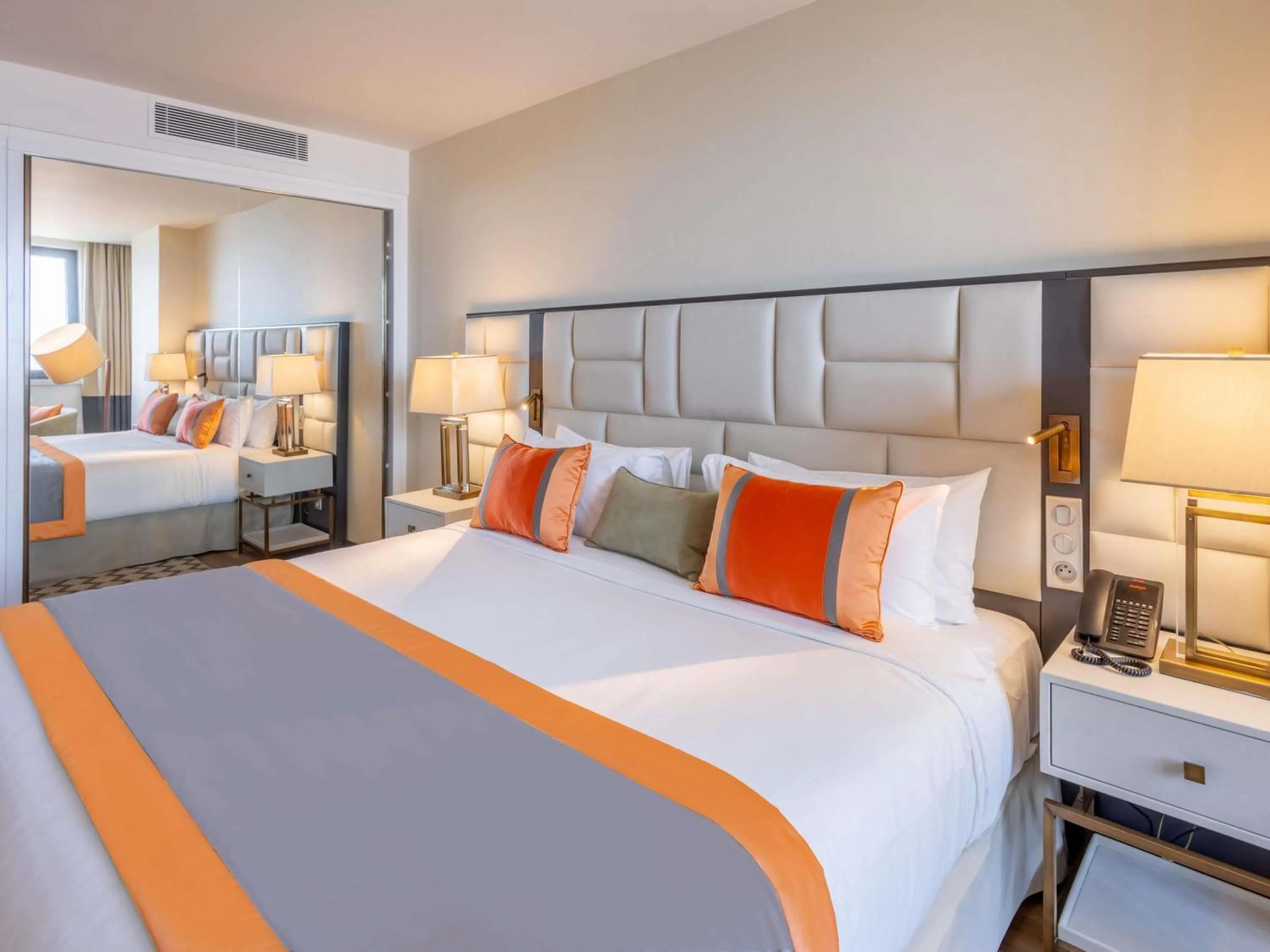 Bedroom, Bed in Mercure Alger Palais Des Congres