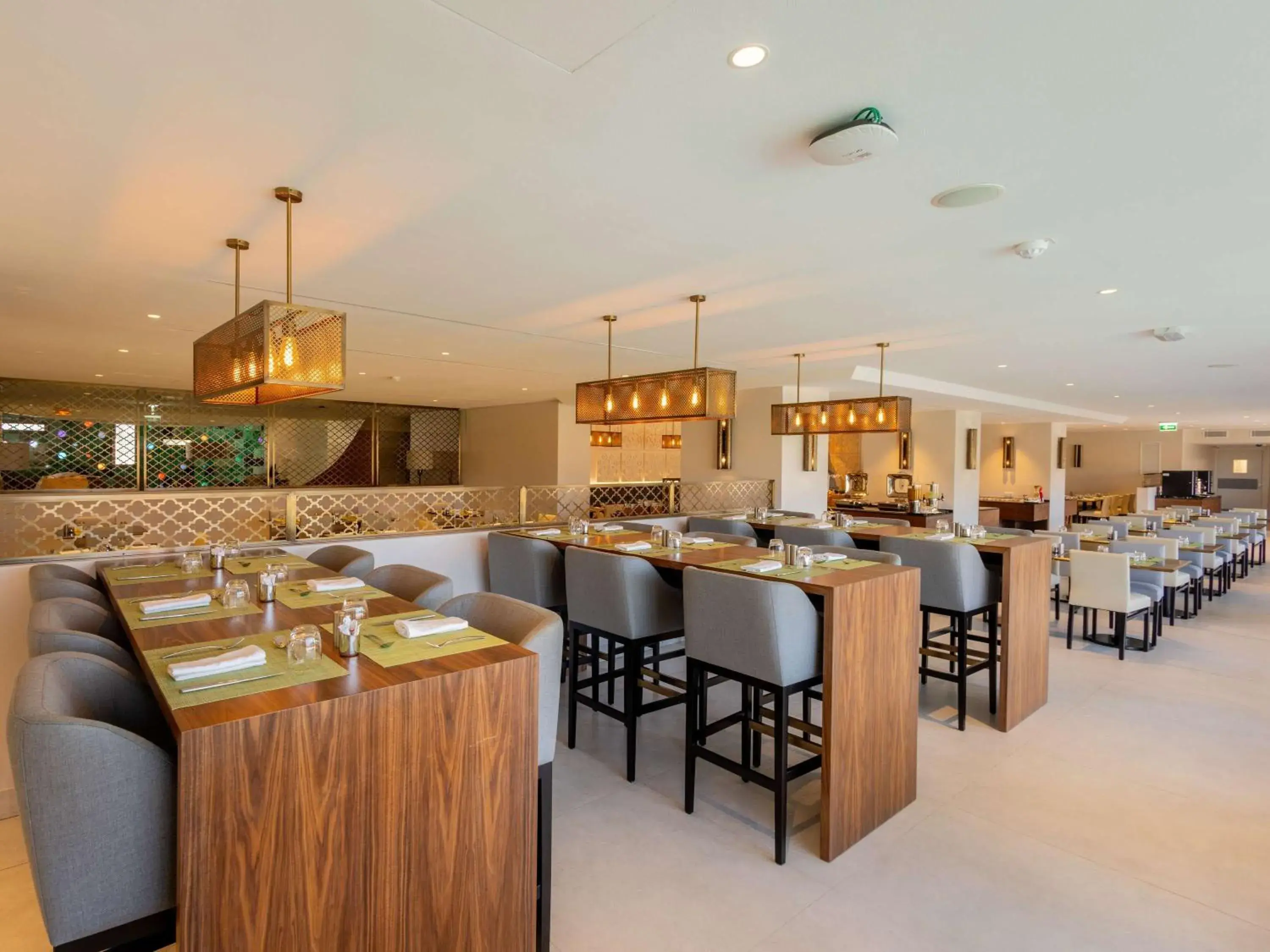 Restaurant/places to eat in Mercure Alger Palais Des Congres Restaurant/places to eat in Mercure Alger Palais Des Congres