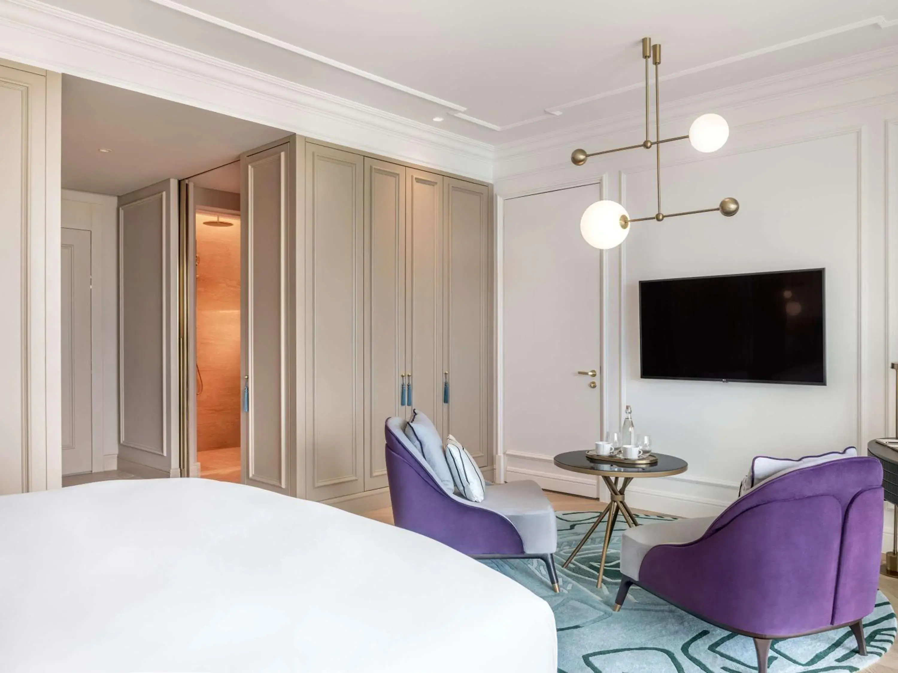 Luxury King Room in Sofitel Cotonou Marina Hotel & Spa Luxury King Room in Sofitel Cotonou Marina Hotel & Spa