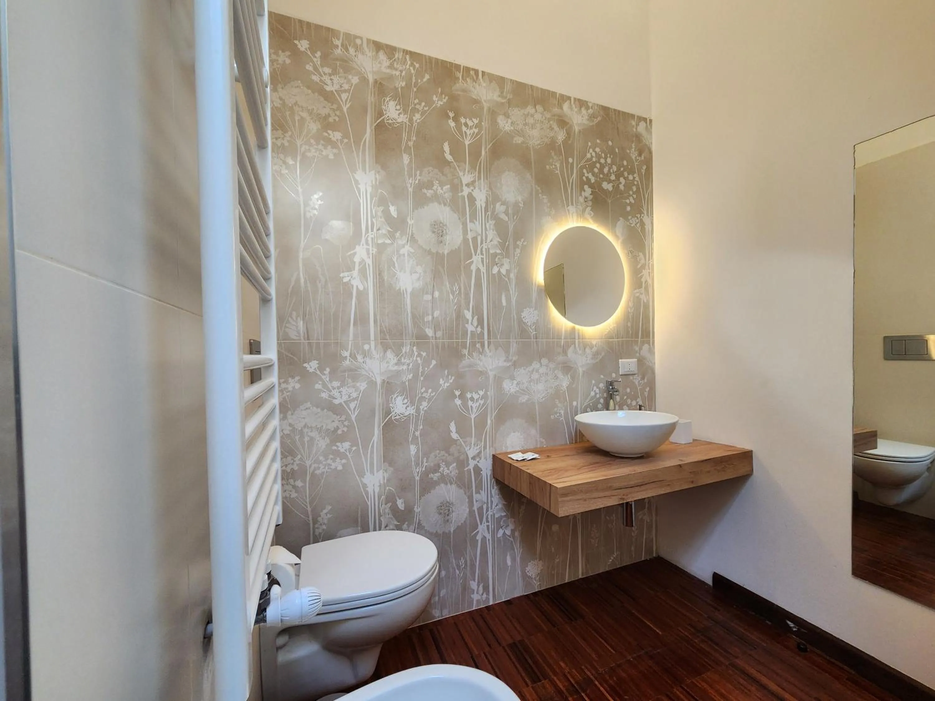 Bathroom in Gaia Suites - A due passi dal centro - Parcheggio privato