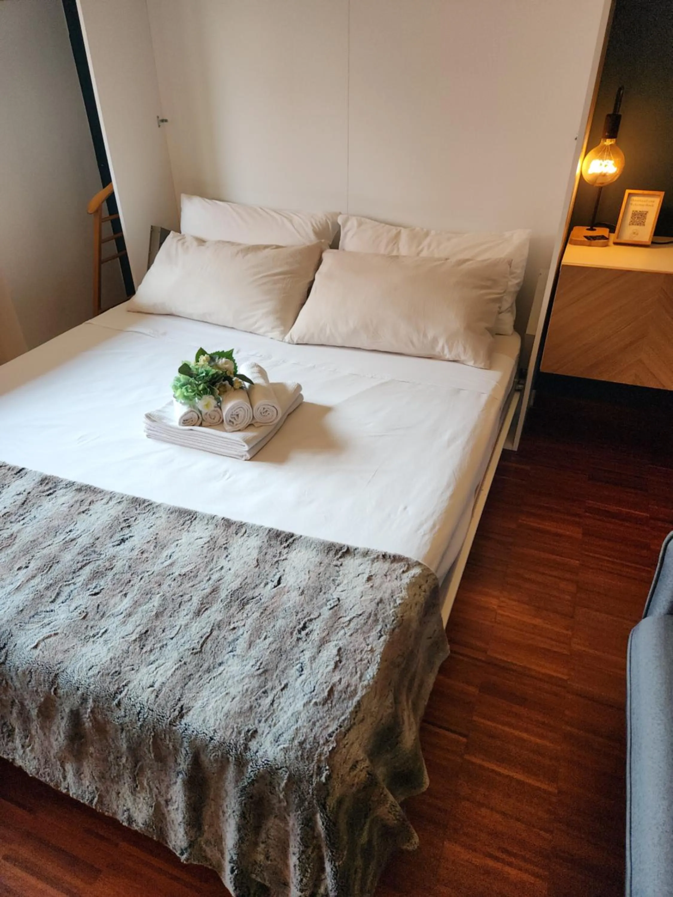 Bed in Gaia Suites - A due passi dal centro - Parcheggio privato