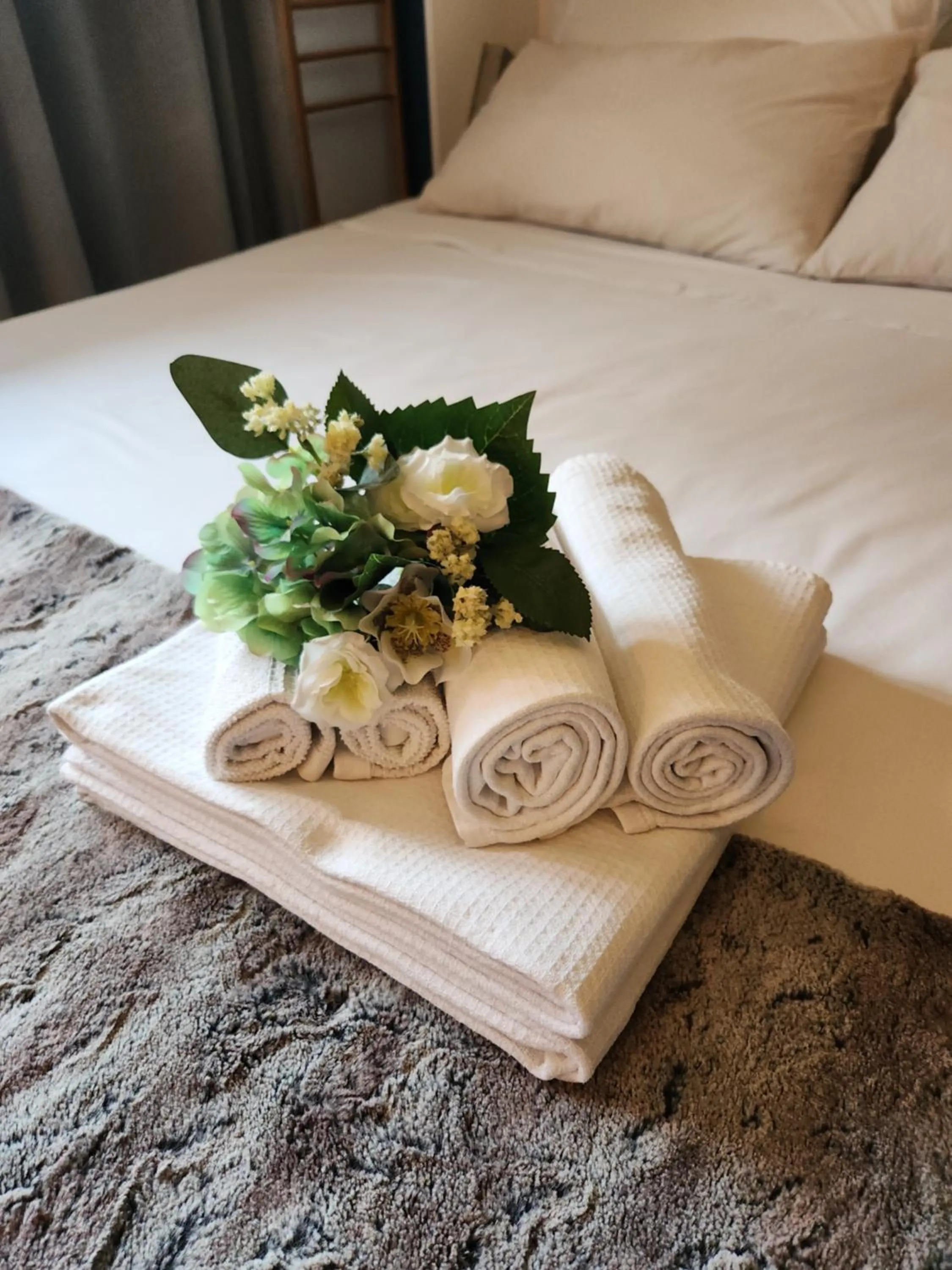 towels, Bed in Gaia Suites - A due passi dal centro - Parcheggio privato