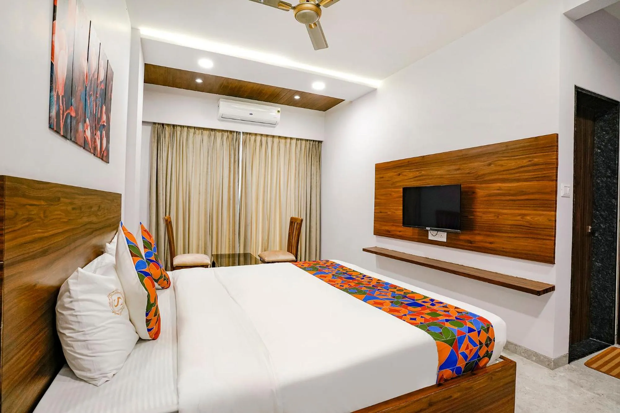 Bed in FabHotel Swaraj