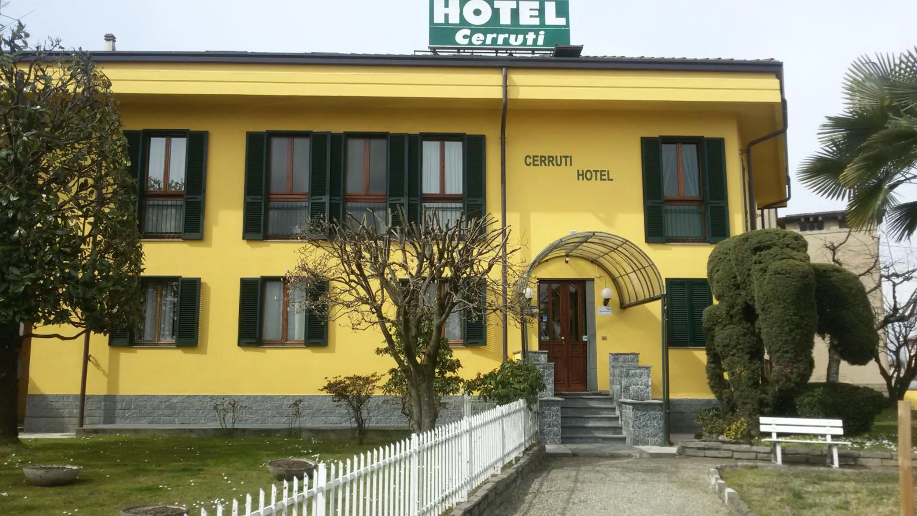 CerrutiHotel