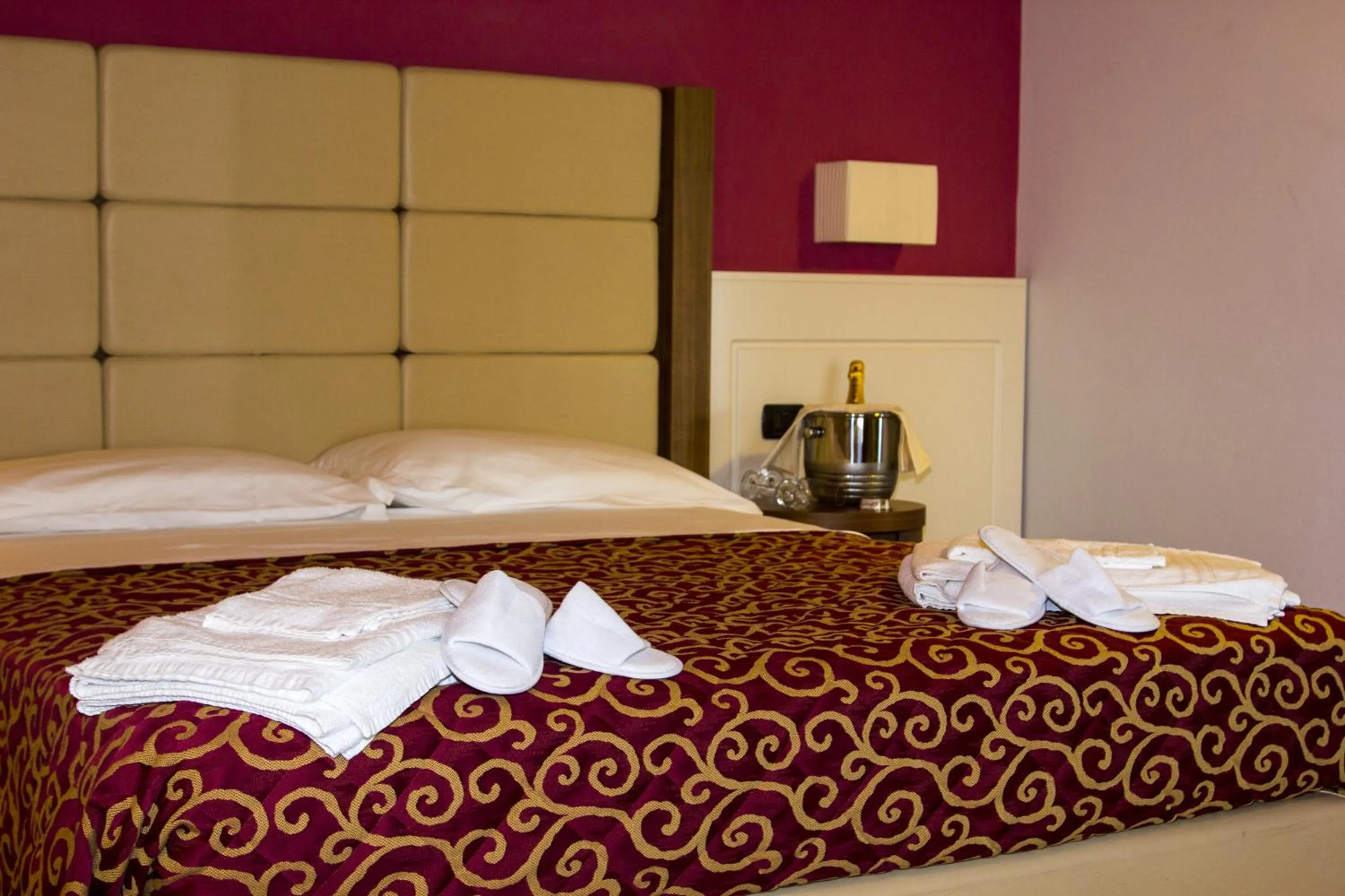 Bed in Hotel Eridano