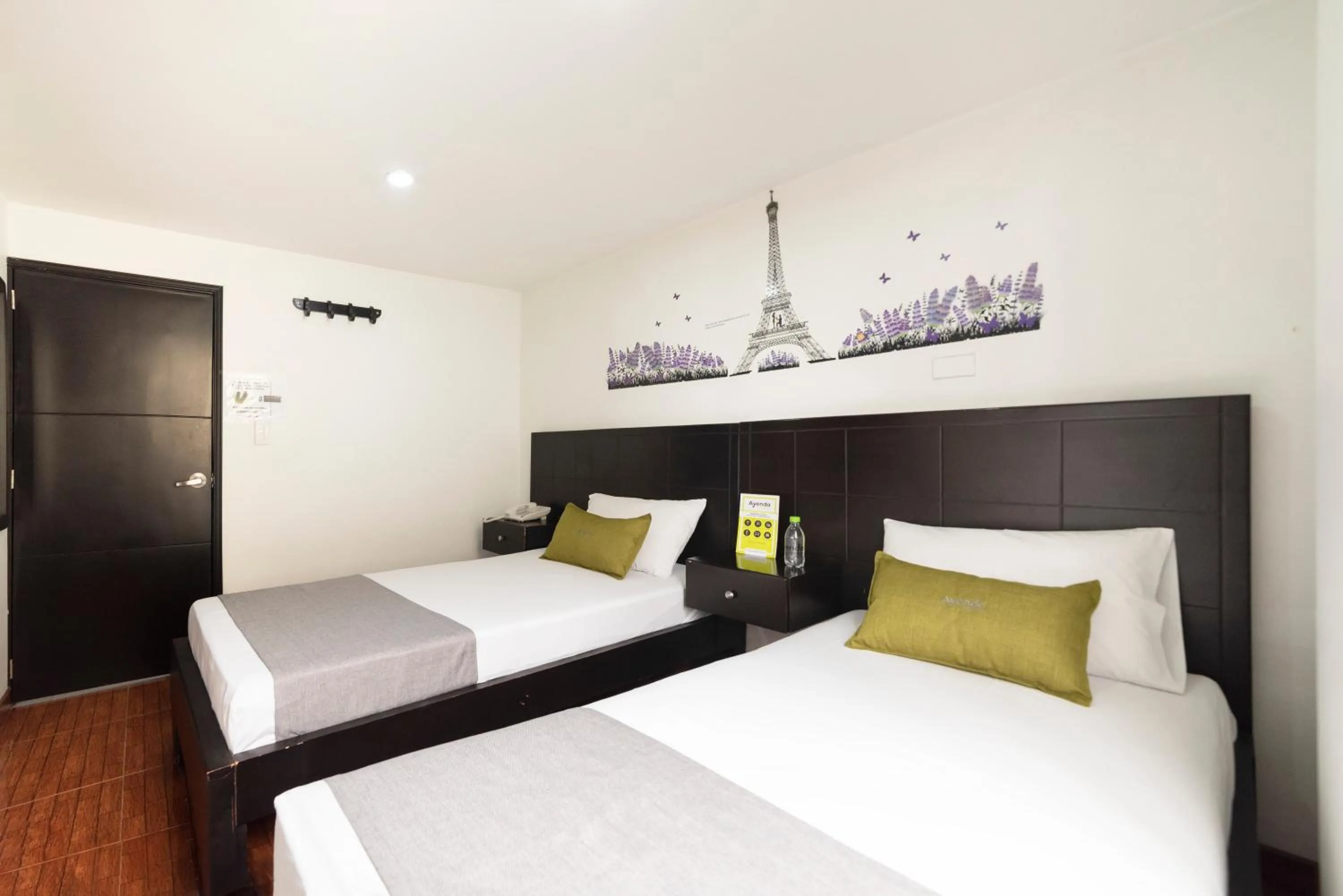 Bed in Hotel Dorado 100