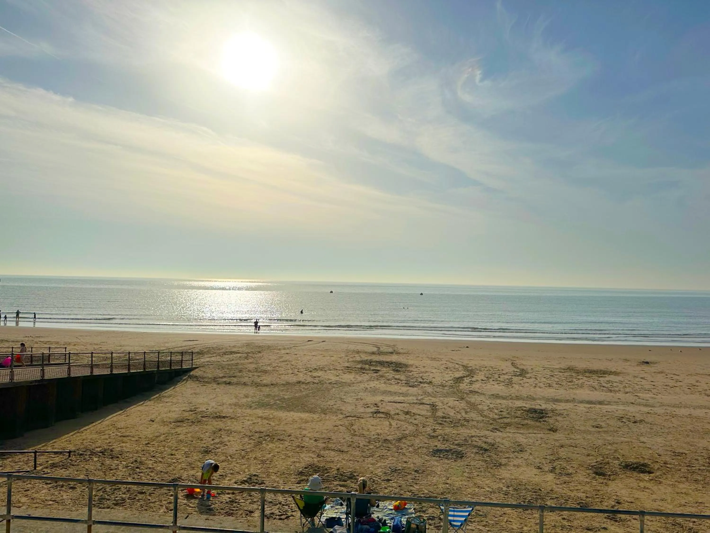 Ocean View Suite - Near Hythe - On Beach Seafront - Private Parking
