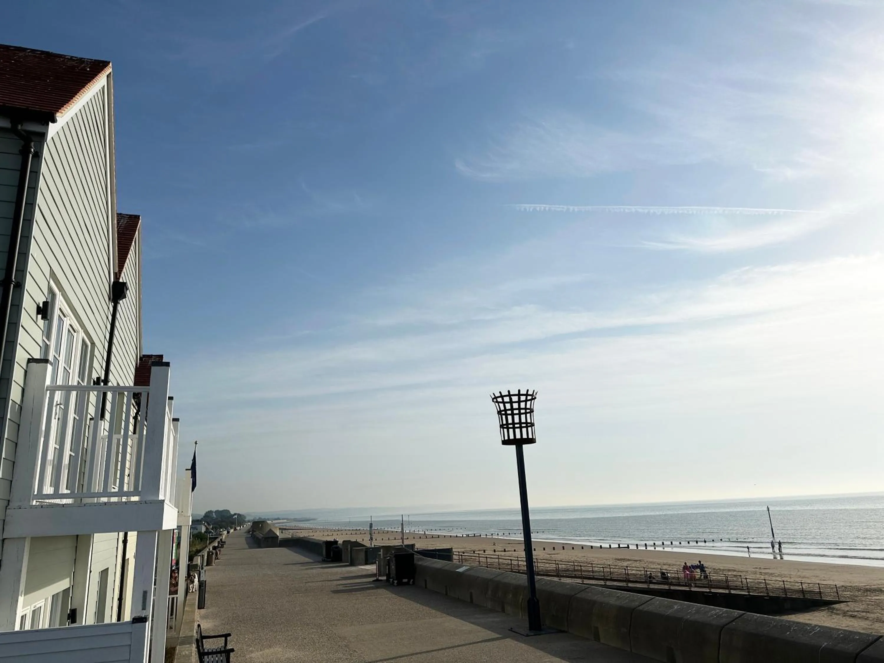 Ocean View Suite - Near Hythe - On Beach Seafront - Private Parking