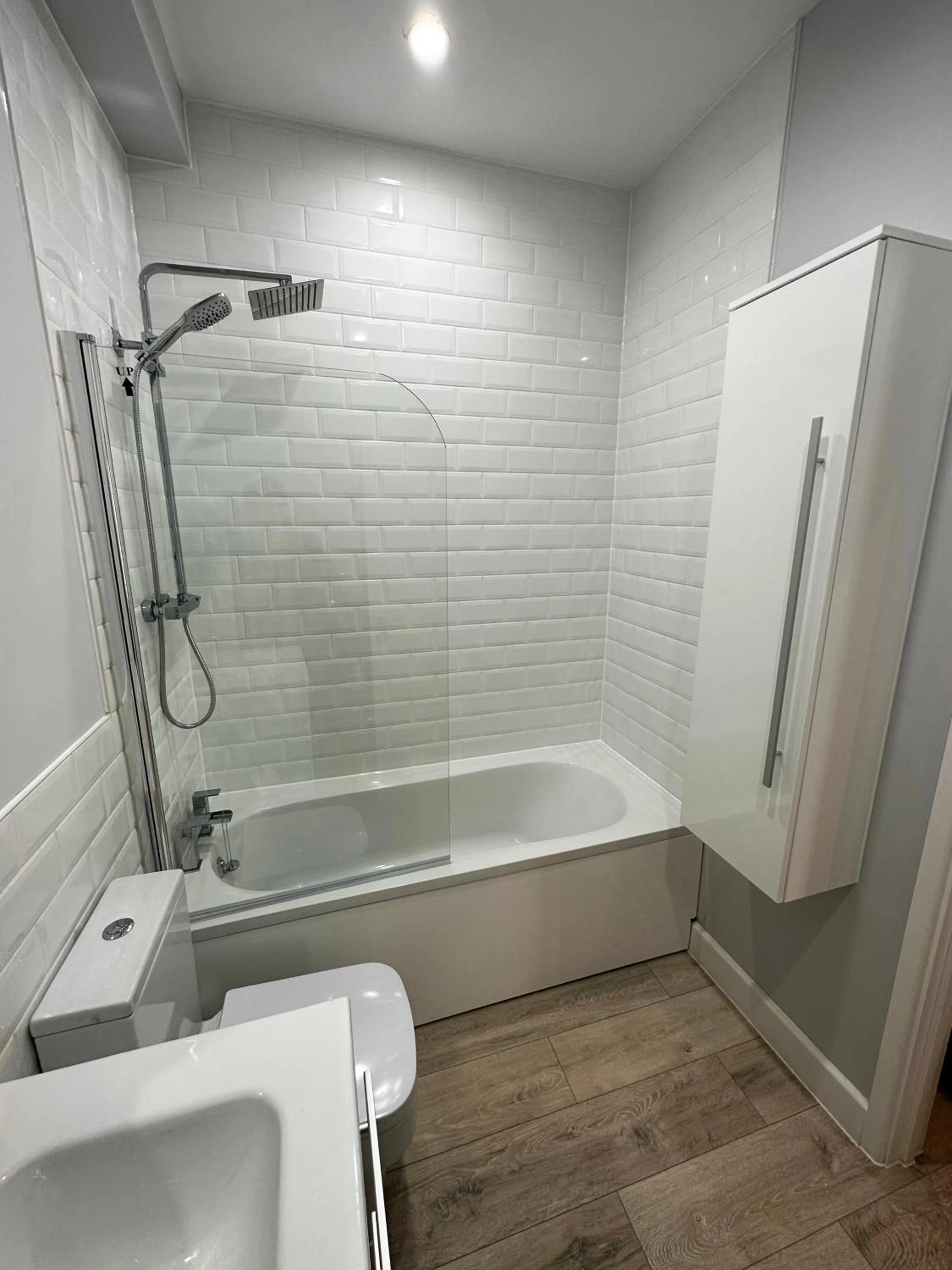 Shower in Ocean View Suite - Near Hythe - On Beach Seafront - Private Parking